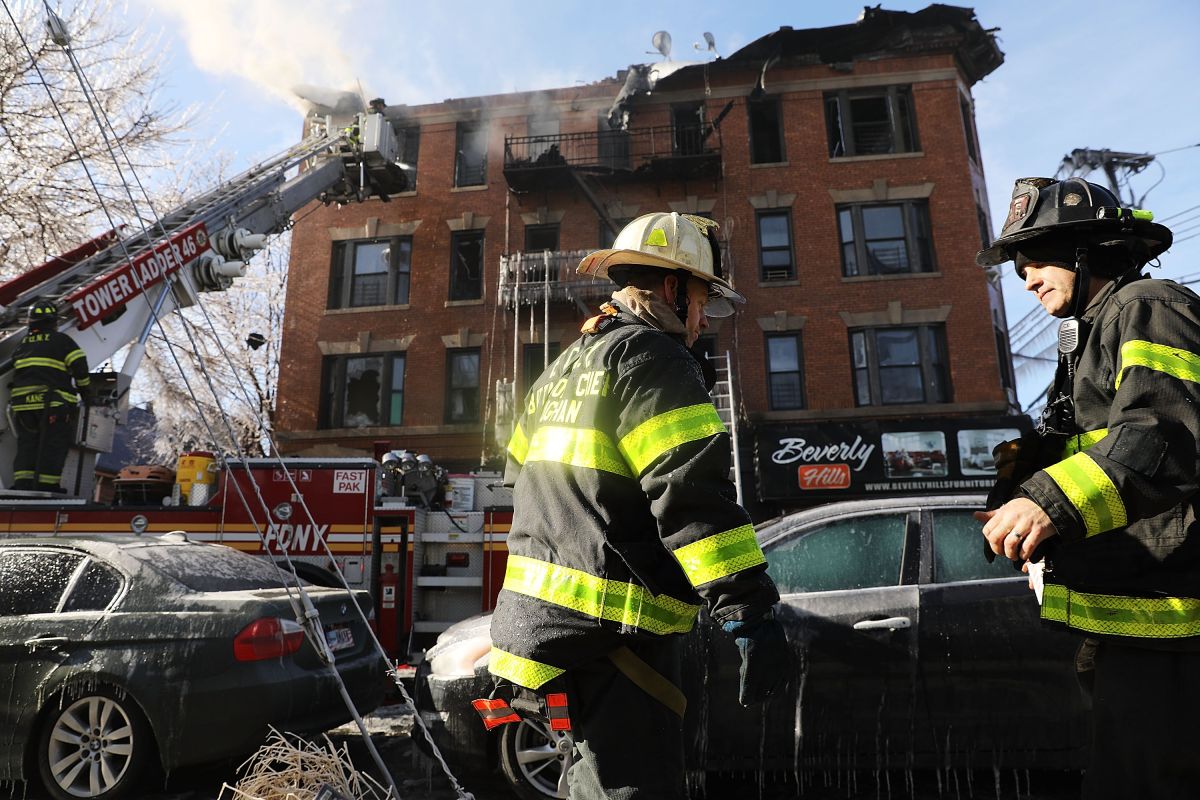 fire-in-brooklyn-apartment-building-leaves-four-injured,-including-three-children