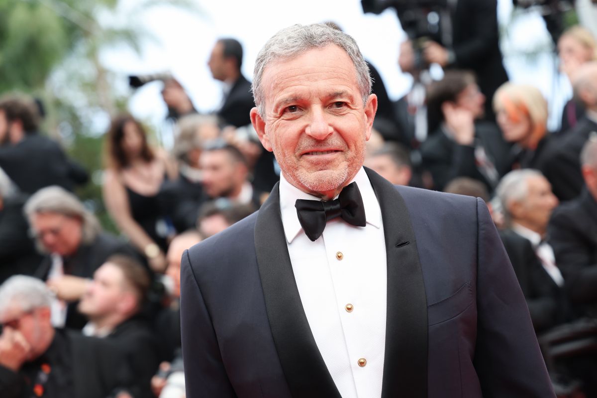 bob-iger,-director-of-disney,-is-criticized-for-investing-millions-of-dollars-in-renovating-his-mansion