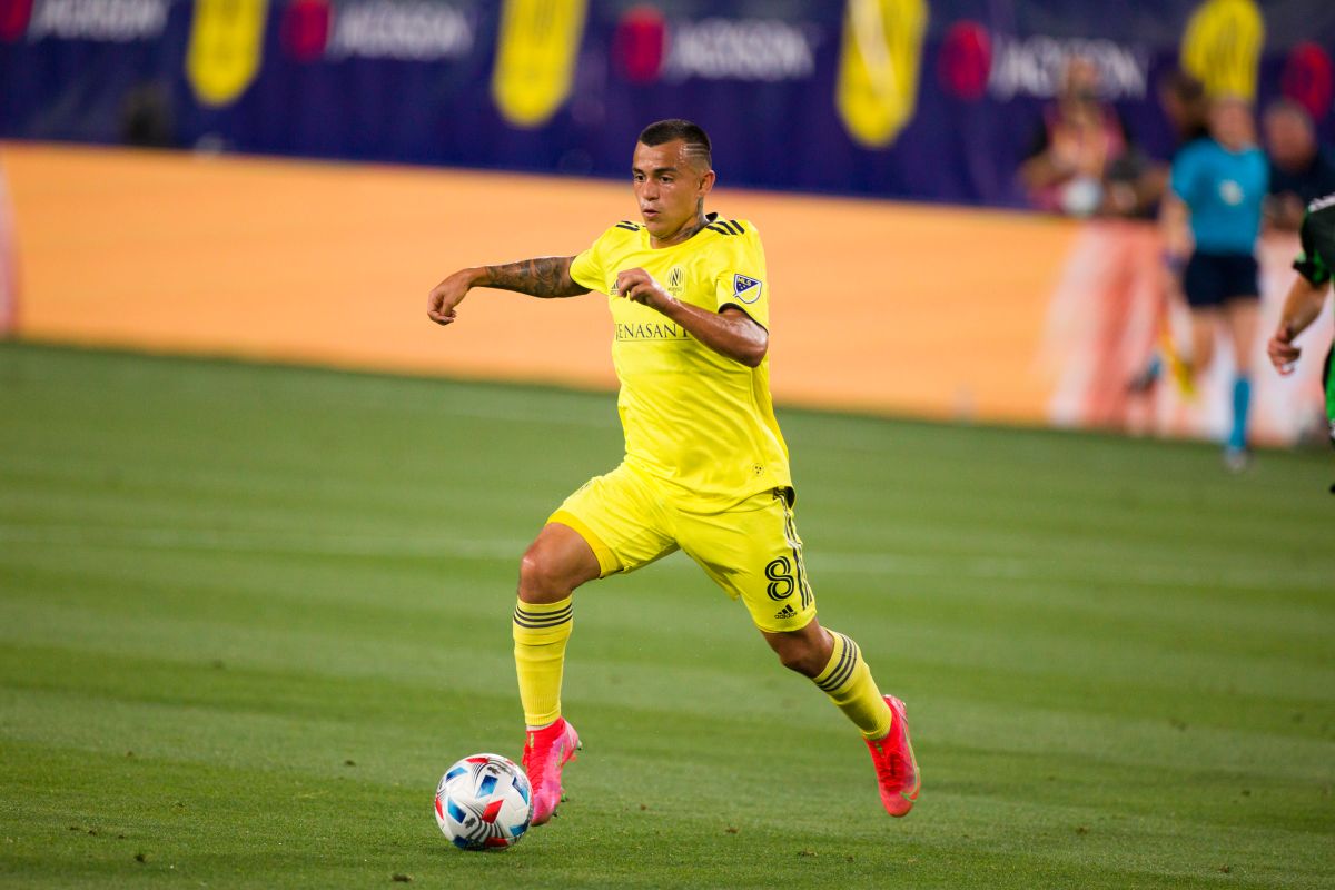 hispanics-rule-the-mls:-randall-leal-is-the-best-player-of-matchday-22