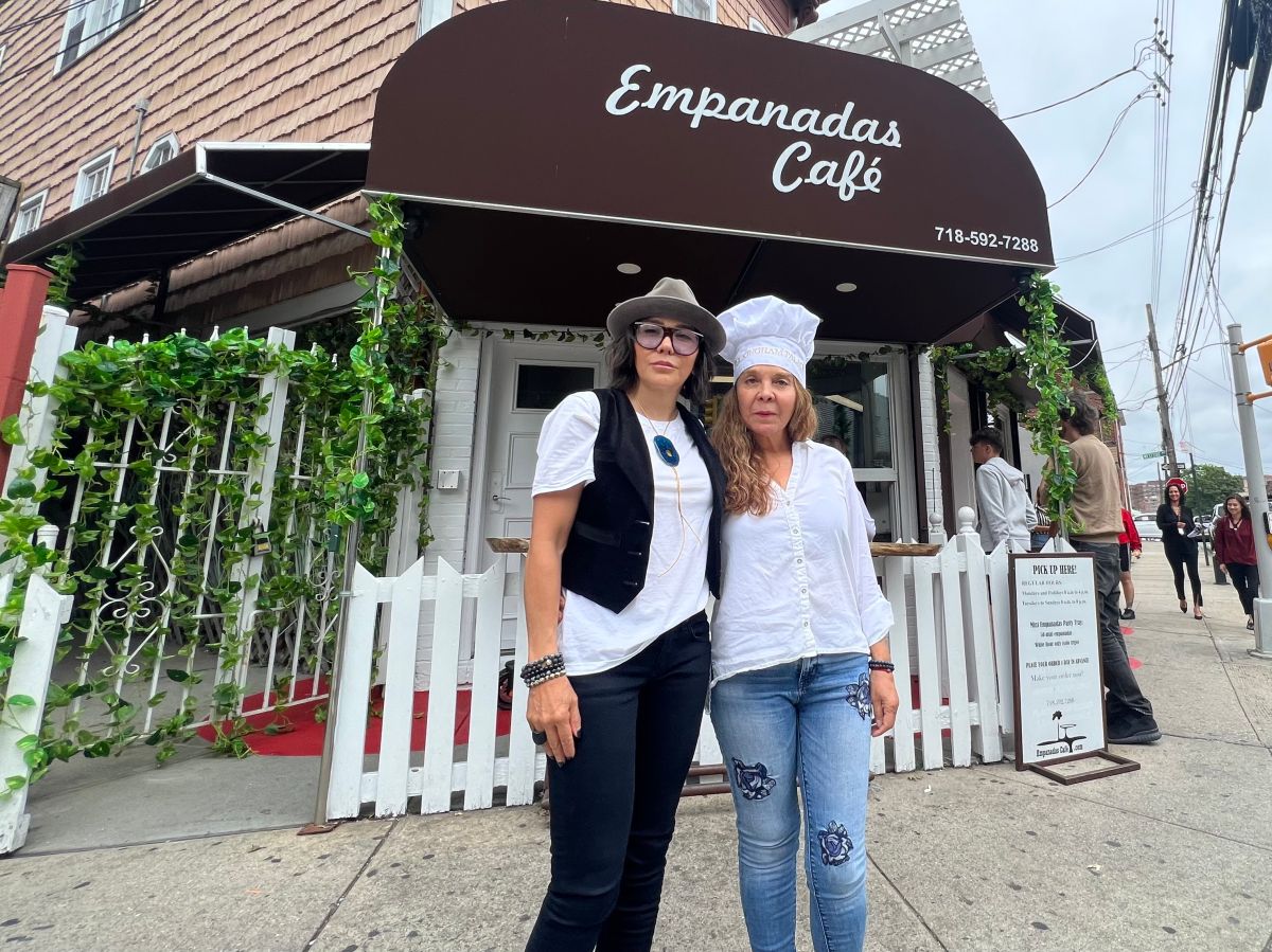 'empanadas-cafe':-women-entrepreneurs-treating-new-yorkers-to-the-best-snacks-in-queens