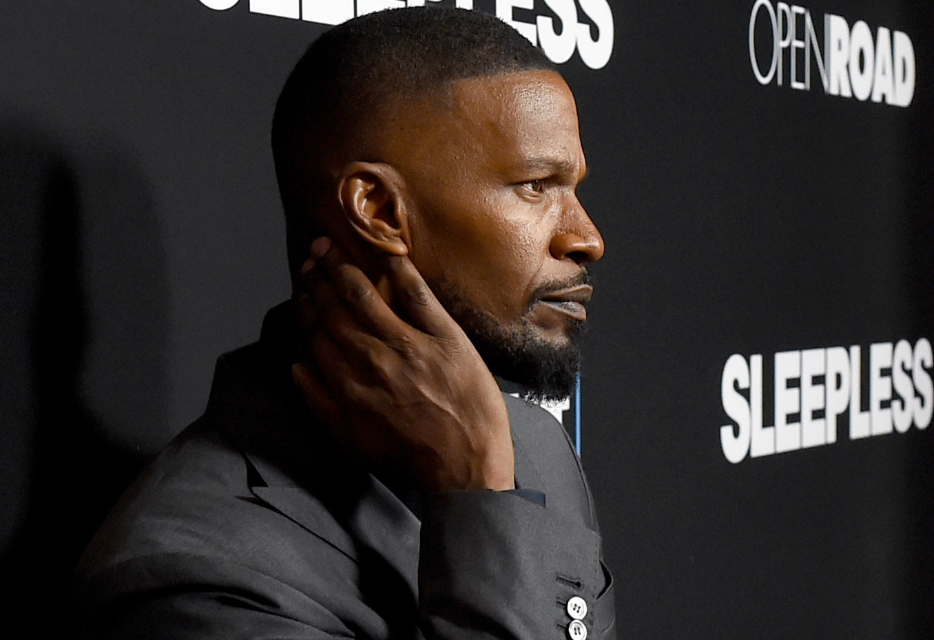 “i-went-to-hell-and-back”:-jamie-foxx-reappears-in-a-video-and-talks-about-his-health