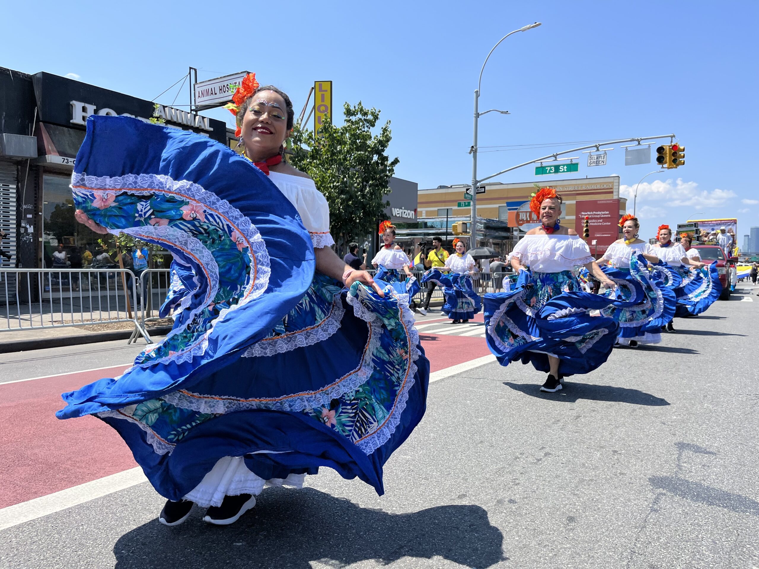 vibrant-colombian-celebration-with-a-reunion-flavor