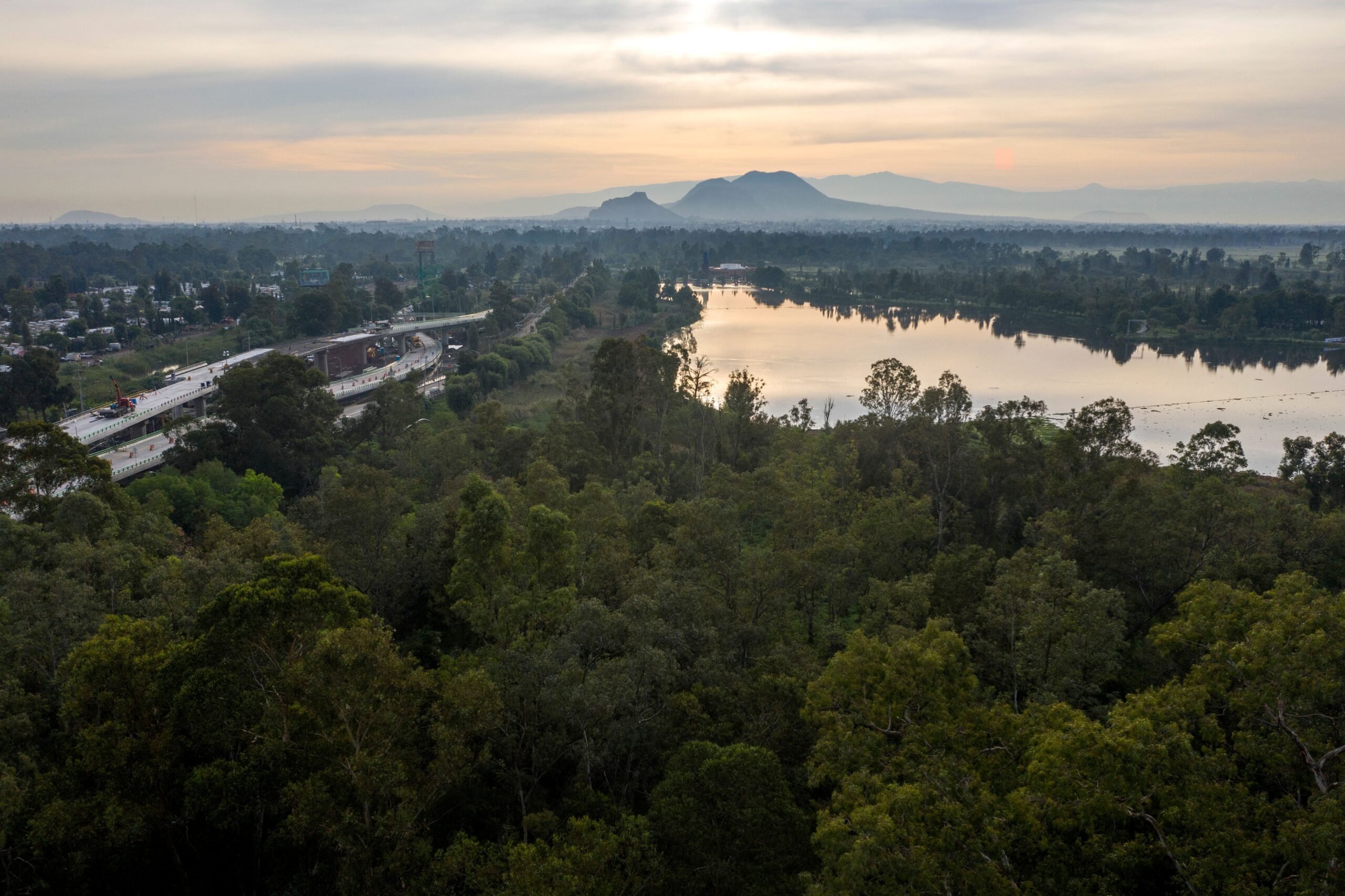 they-find-a-body-floating-in-a-canoeing-channel-in-mexico-city