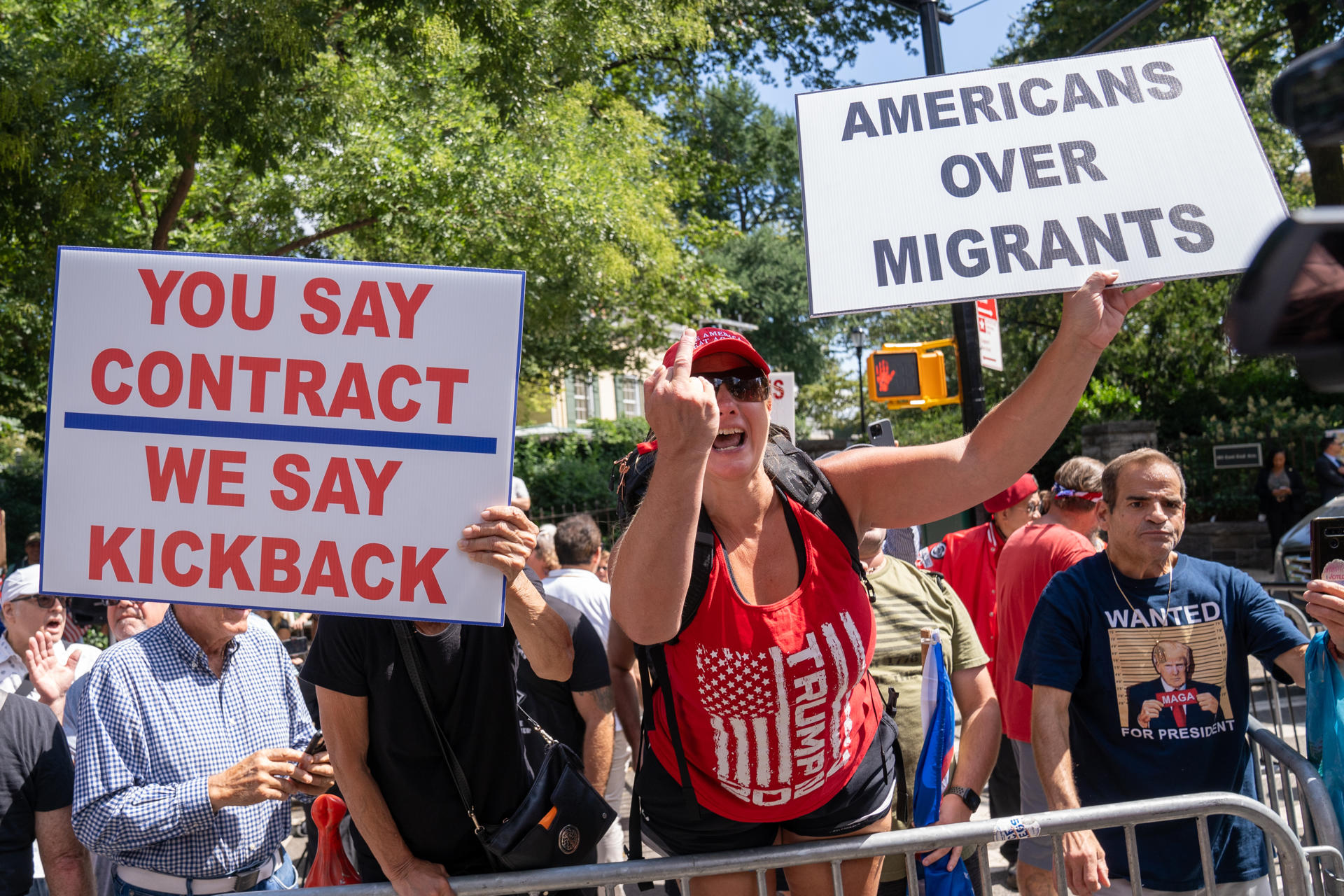 new-york-residents-protest-in-front-of-eric-adams'-mansion-to-express-their-discontent-over-the-immigration-crisis