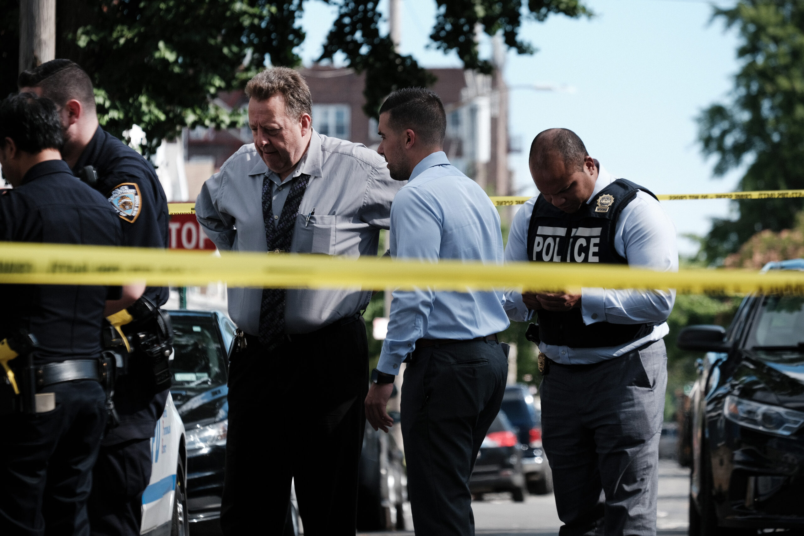 man-found-stabbed-to-death-in-his-staten-island-apartment-after-spending-several-days-decomposing