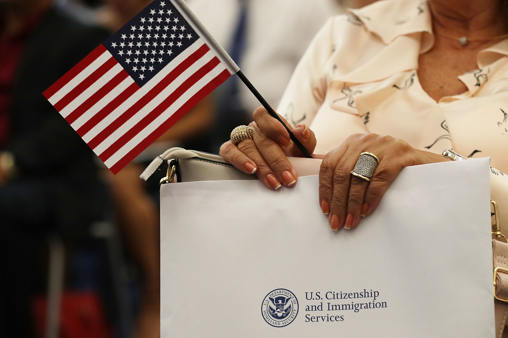 new-york-gets-uscis-to-ask-immigrants-to-apply-for-a-work-permit