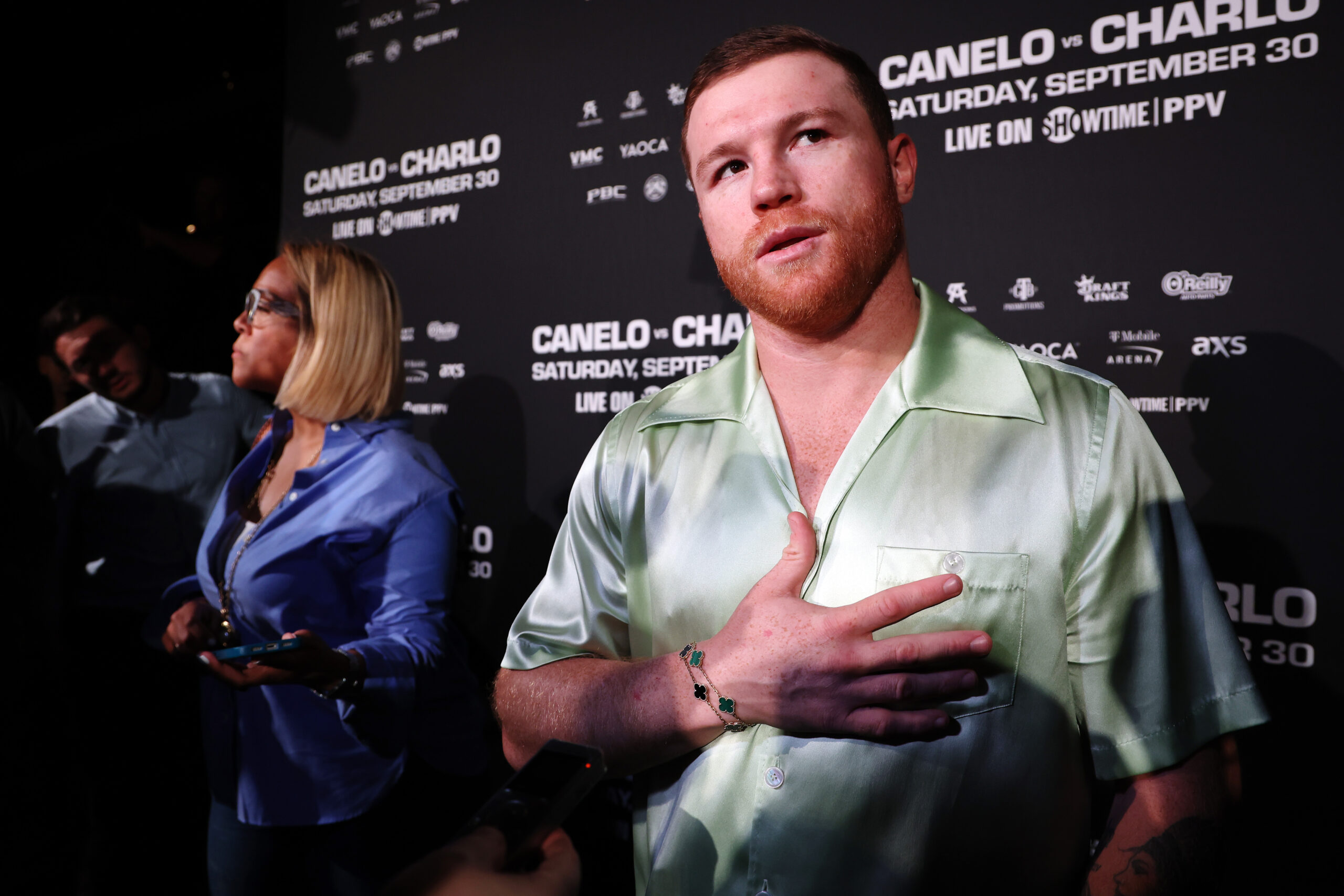 chilean-mother-asks-'canelo'-alvarez-for-help-to-help-her-fight-a-rare-disease-in-her-son