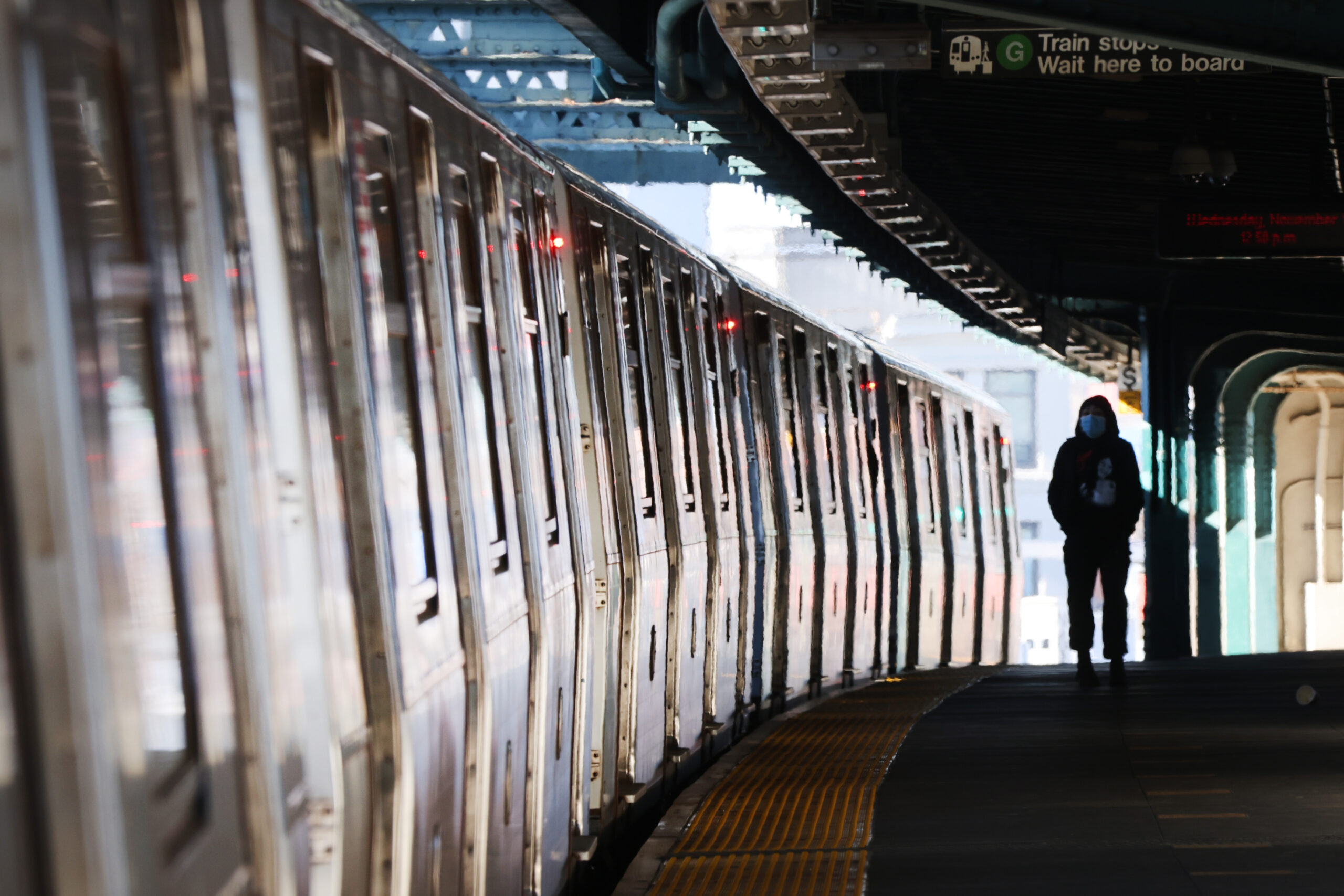 homeless-man-charged-with-pushing-woman-onto-manhattan-subway-tracks-after-following-her-into-train-station