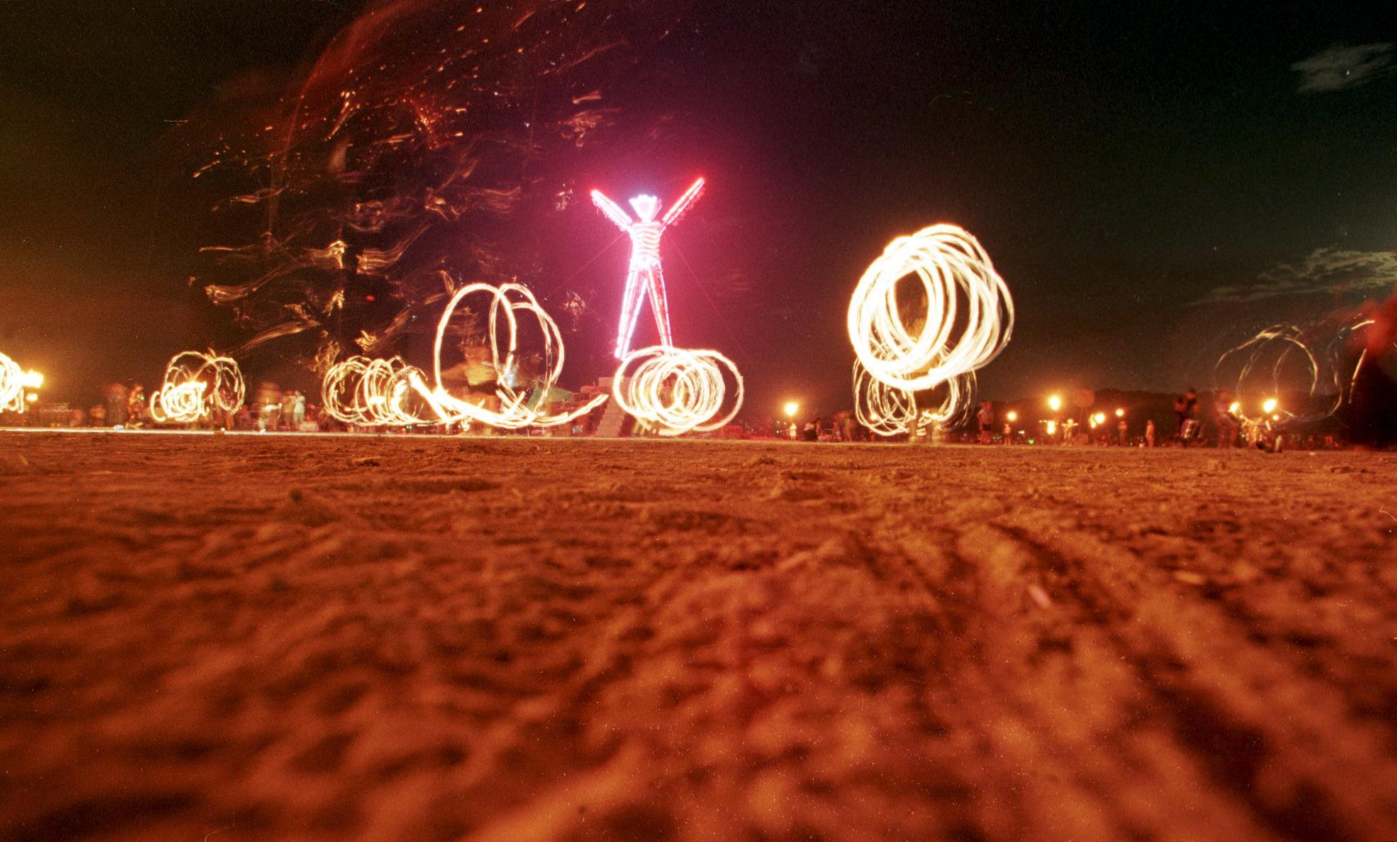 thousands-of-people-are-stranded-in-the-nevada-desert-at-the-burning-man-festival