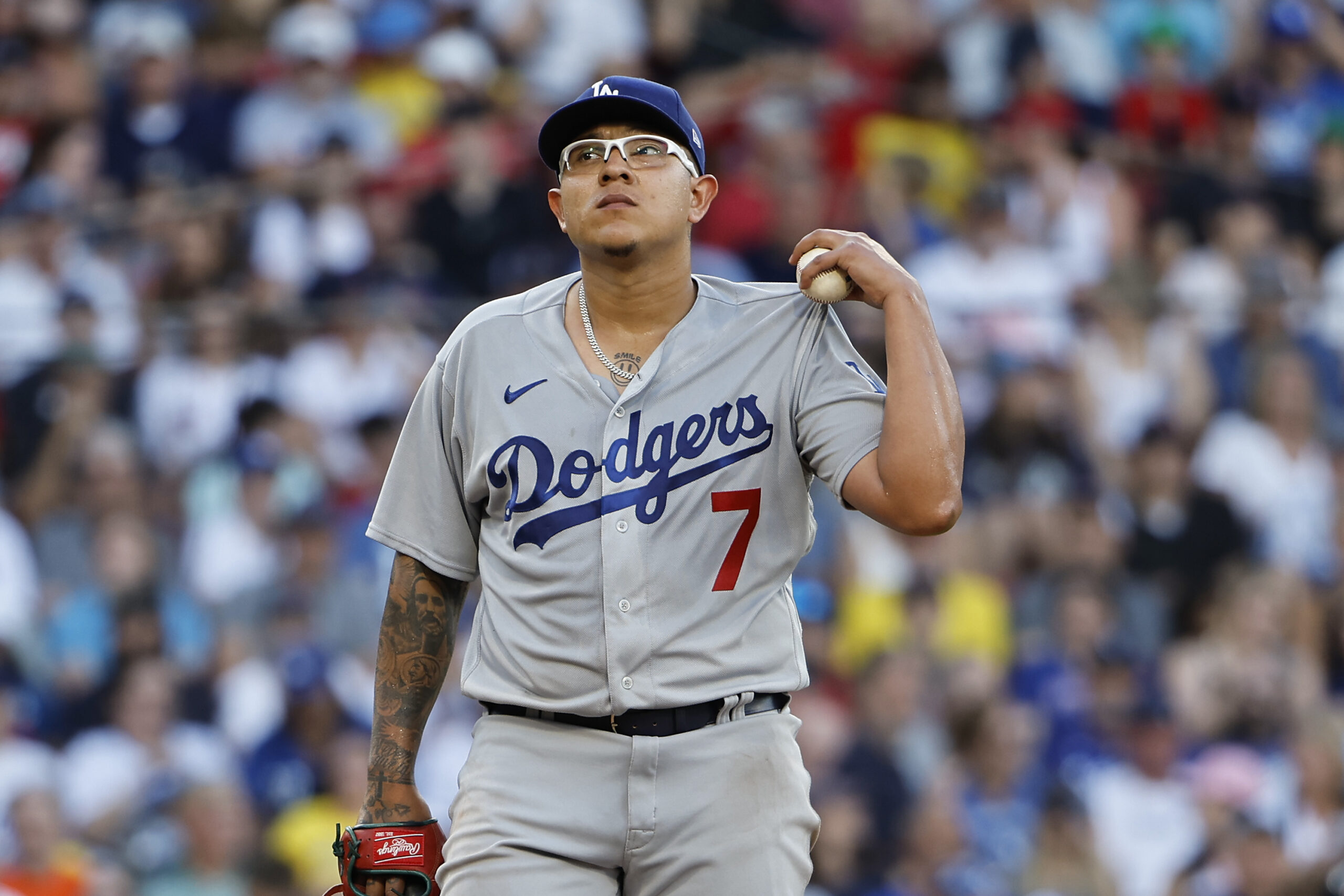 mexican-julio-urias-arrested-after-being-accused-of-domestic-violence