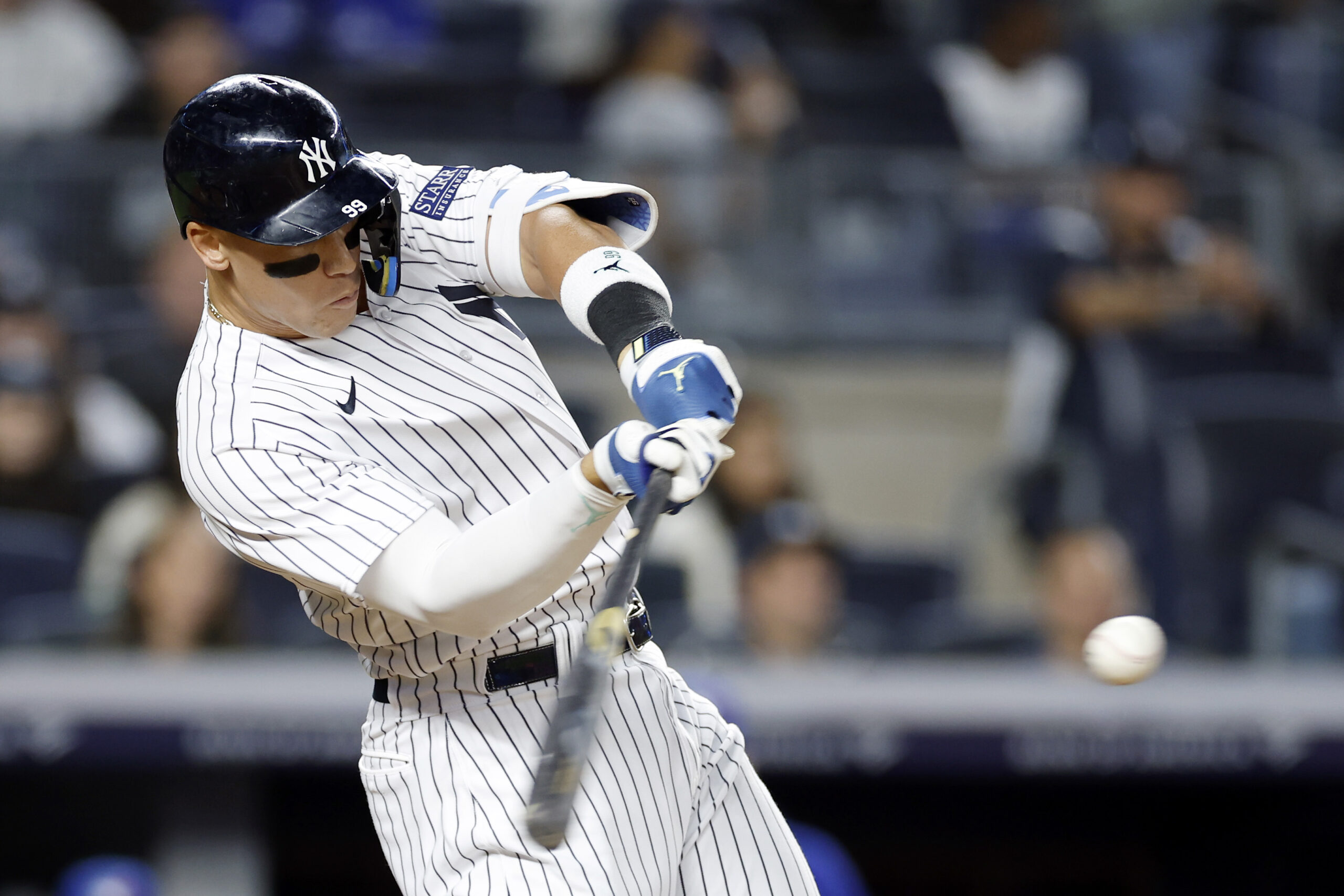 aaron-judge-made-history-with-the-new-york-yankees-for-his-second-three-home-run-game-in-a-season-[video]