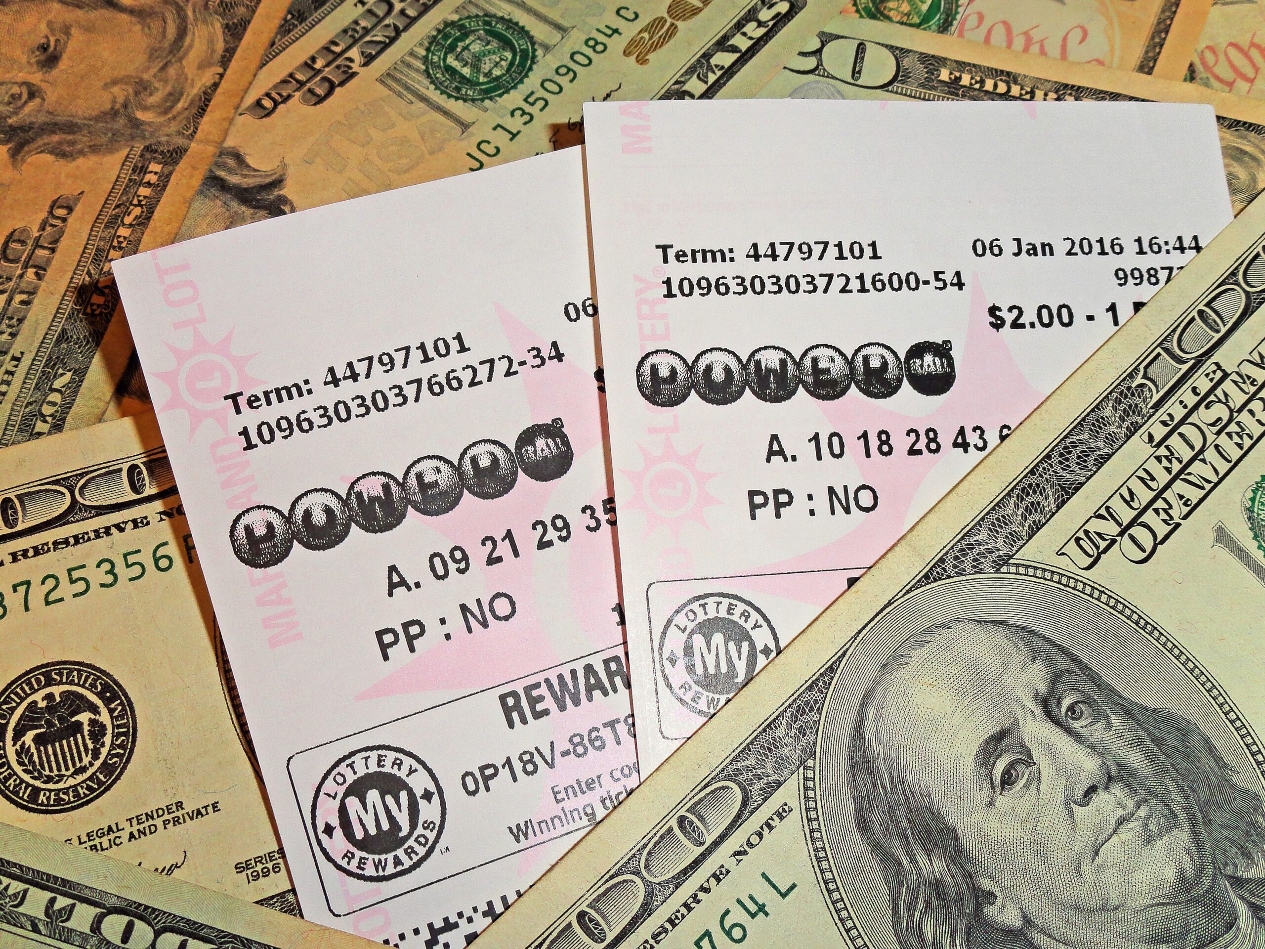 how-much-will-they-charge-in-taxes-if-someone-wins-the-$785-million-powerball