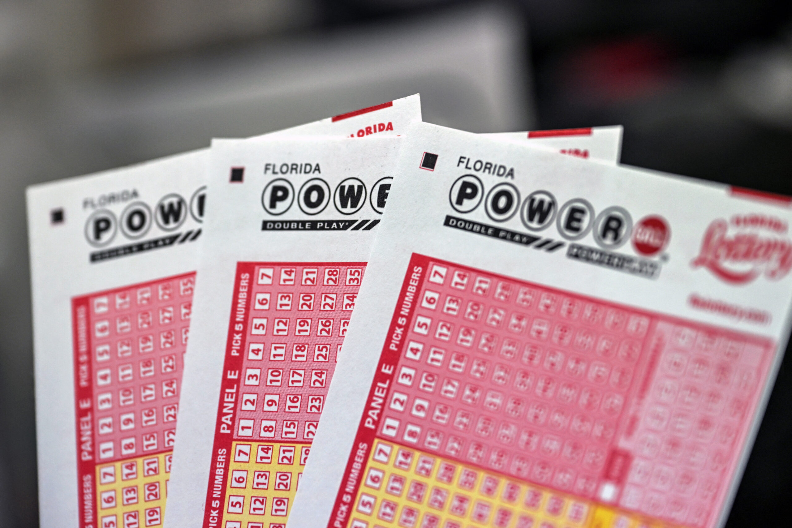 virginia-woman-finds-powerball-ticket-in-pile-of-papers;-she-had-won-$100-thousand