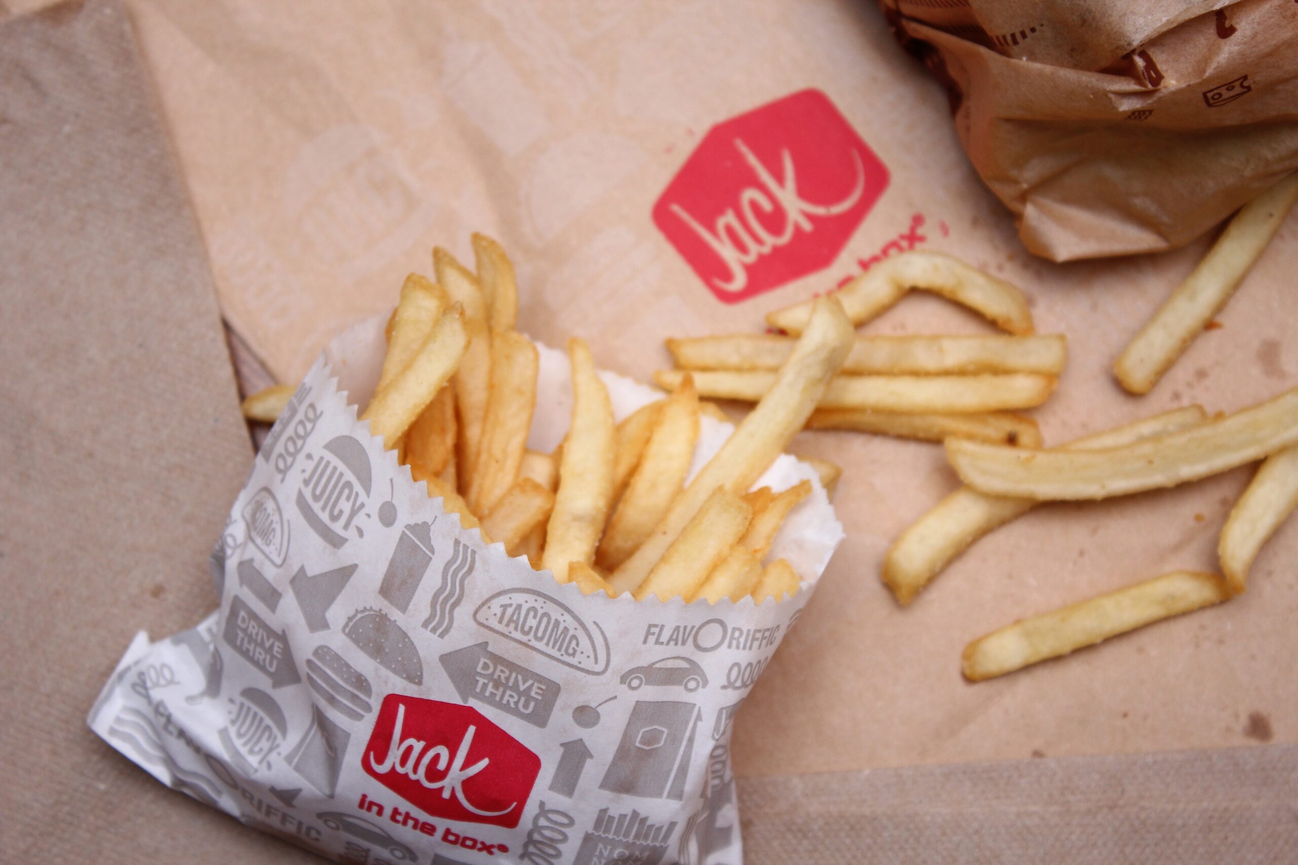 jack-in-the-box-employee-shoots-family-after-argument-over-french-fries