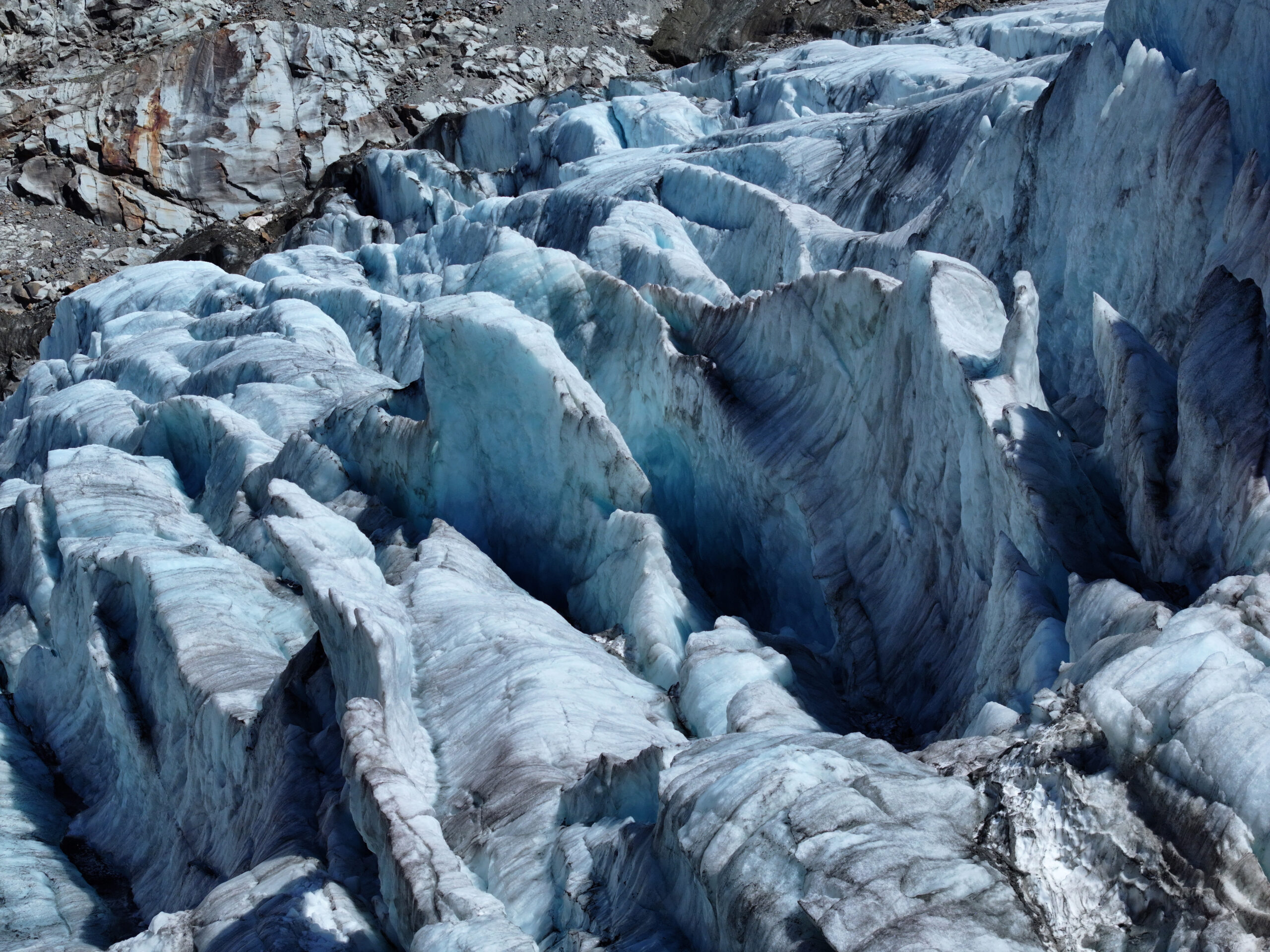 alert:-swiss-glaciers-shrank-by-10%-in-just-two-years