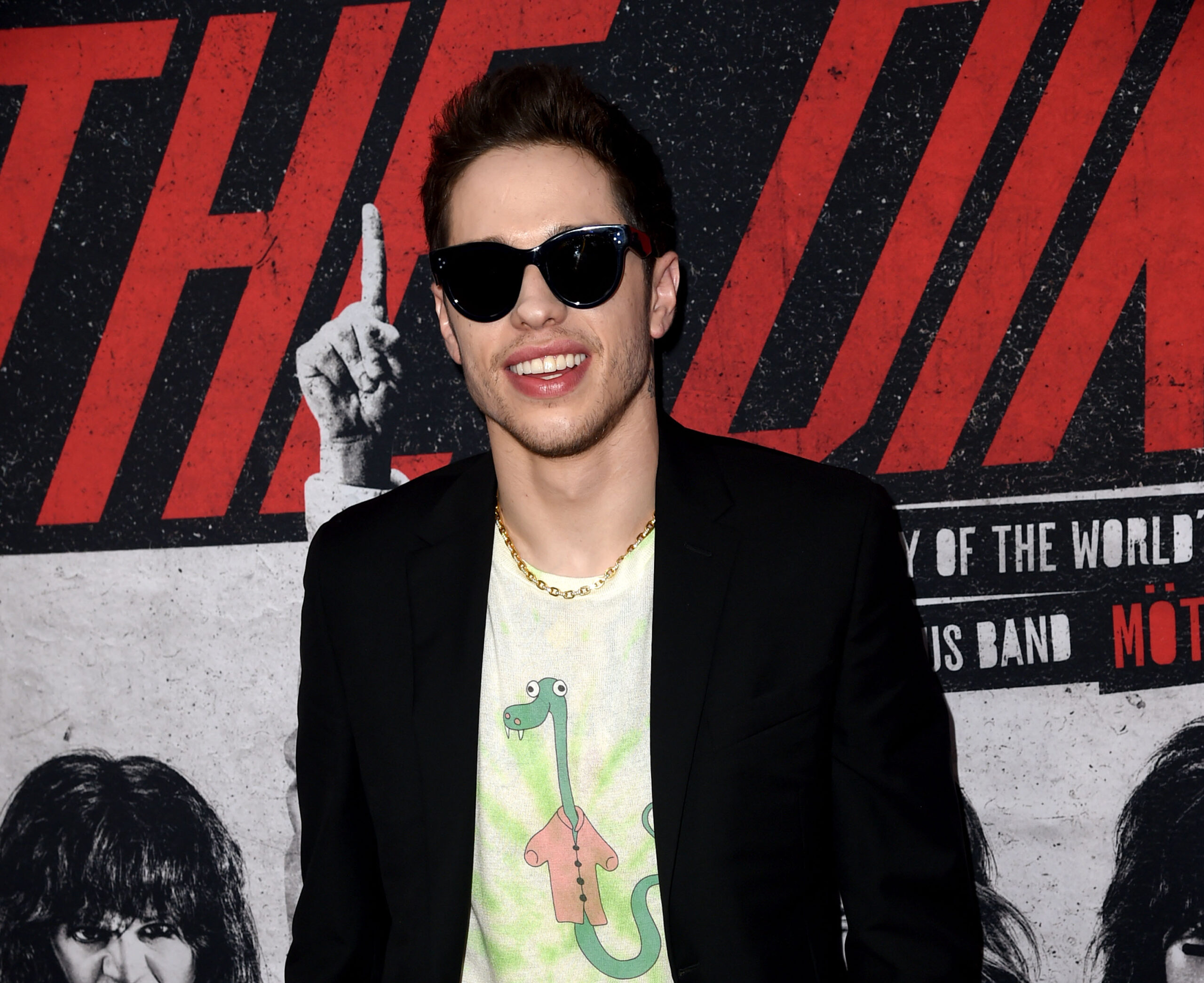 pete-davidson-crashed-his-truck-into-a-wall-while-leaving-his-stand-up-show