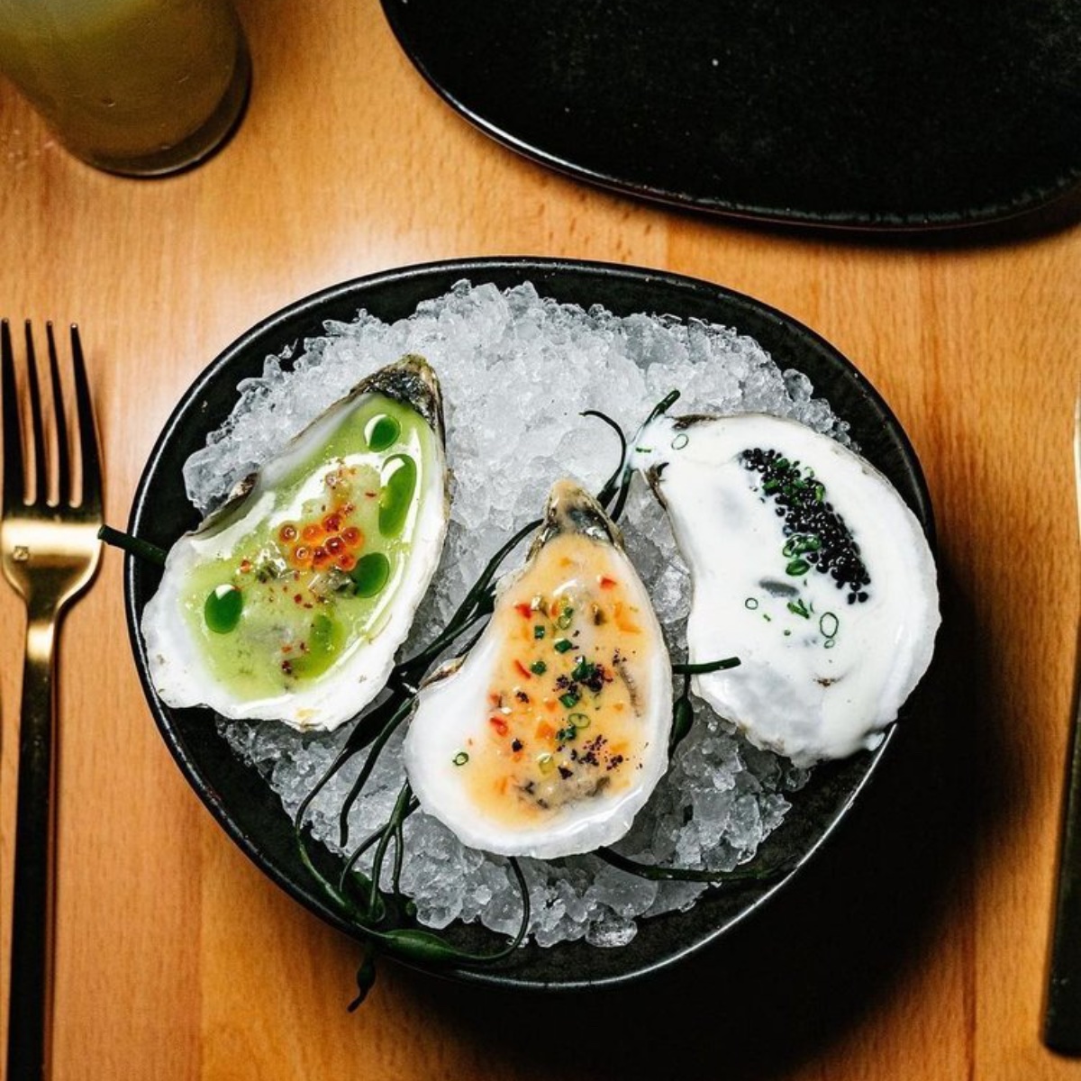 the-sagaponack-restaurant-'dresses'-oysters-with-new-flavors