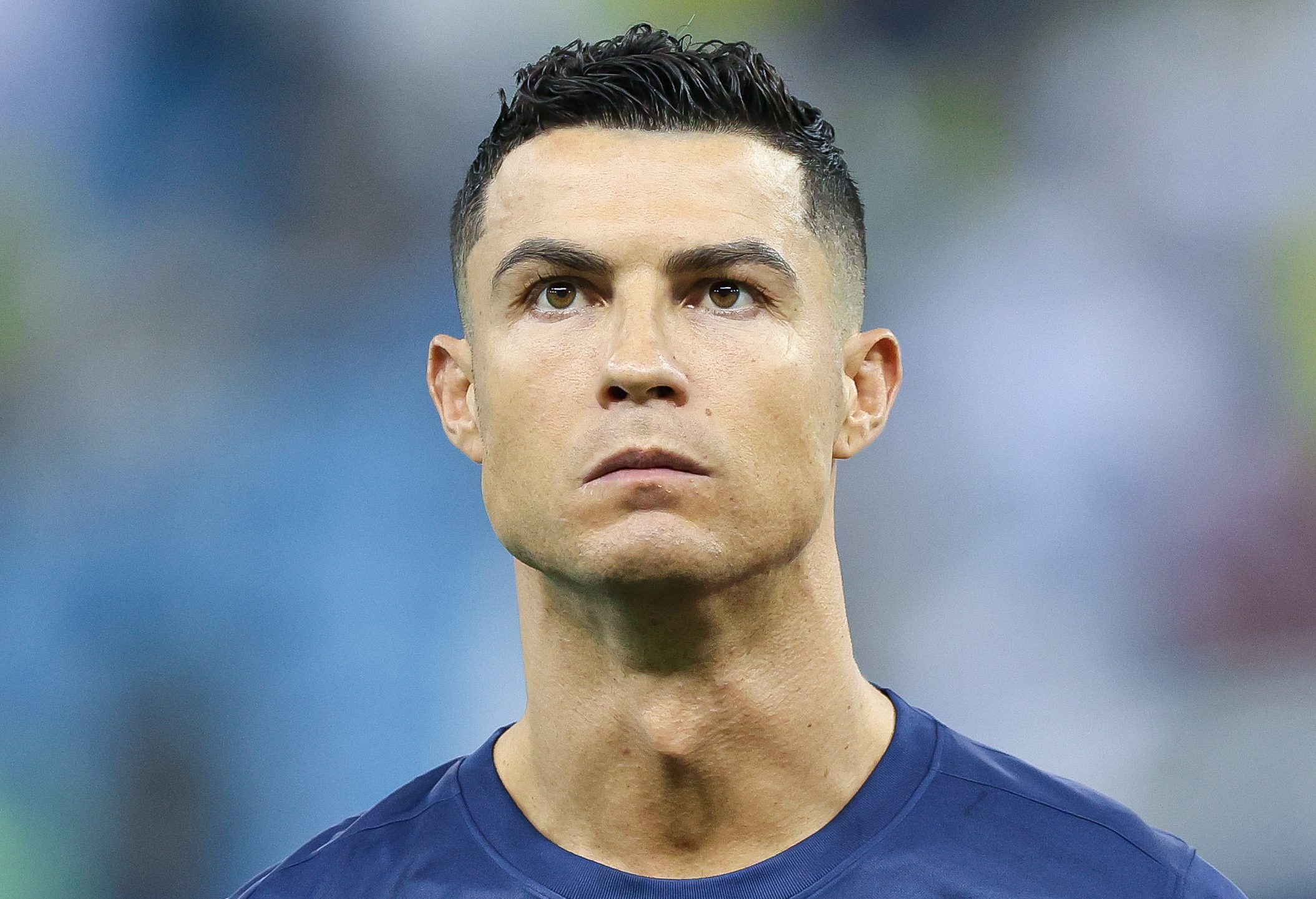 cristiano-ronaldo-orders-to-silence-rival-fans-who-chanted-“messi”-during-the-match-[video]
