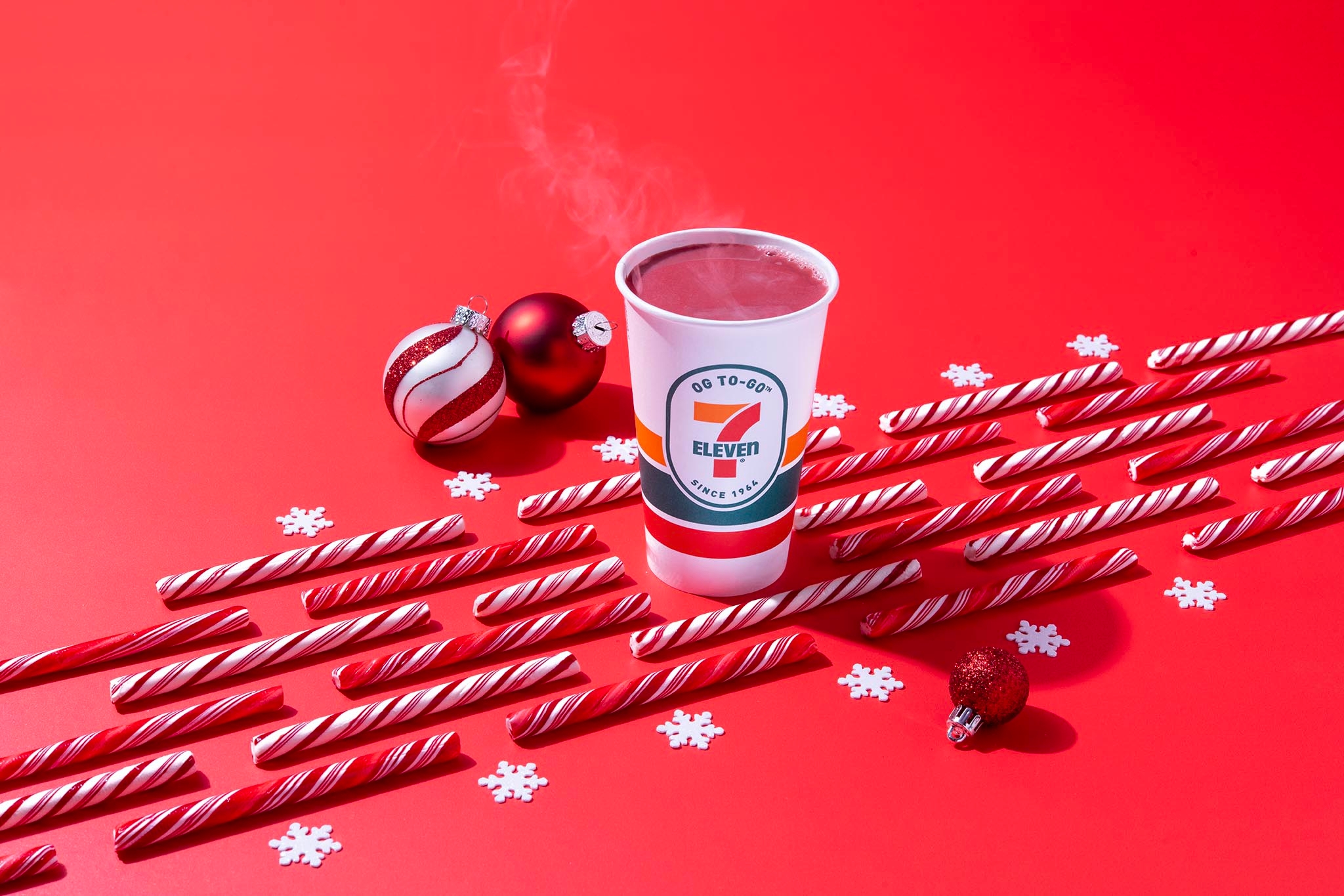 7-eleven-launches-line-of-christmas-drinks,-discover-the-new-flavors!