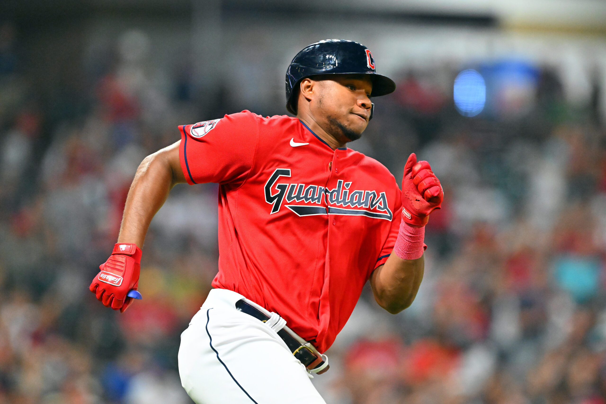 the-yankees-strengthen-the-outfield-and-acquire-dominican-oscar-gonzalez-via-waivers