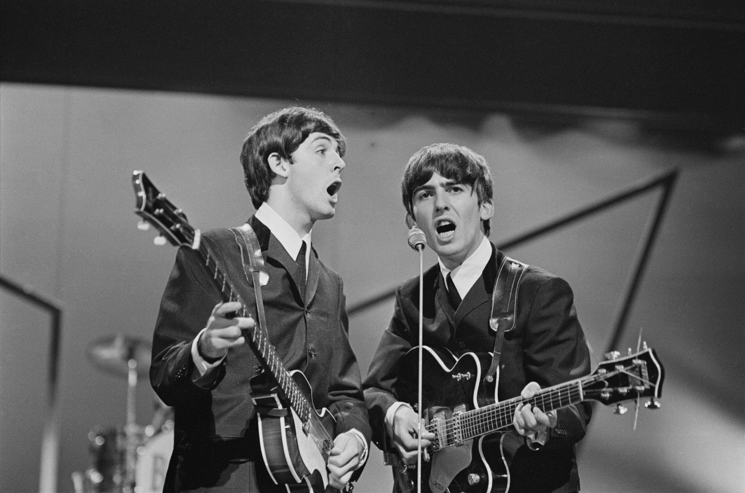 menu-signed-by-the-beatles-in-1965-sells-for-more-than-$9,000-at-auction