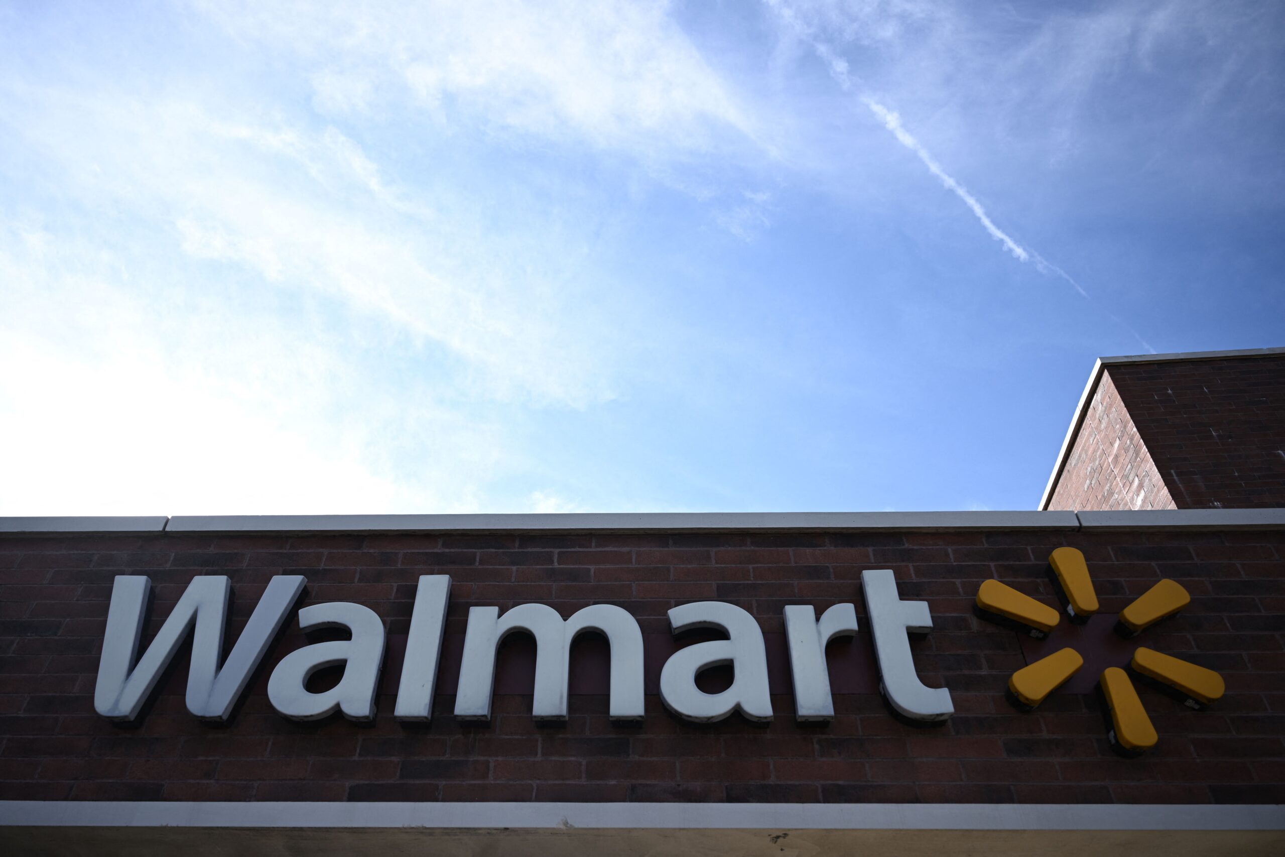 walmart-plans-to-open-more-than-150-large-format-stores-in-the-united-states
