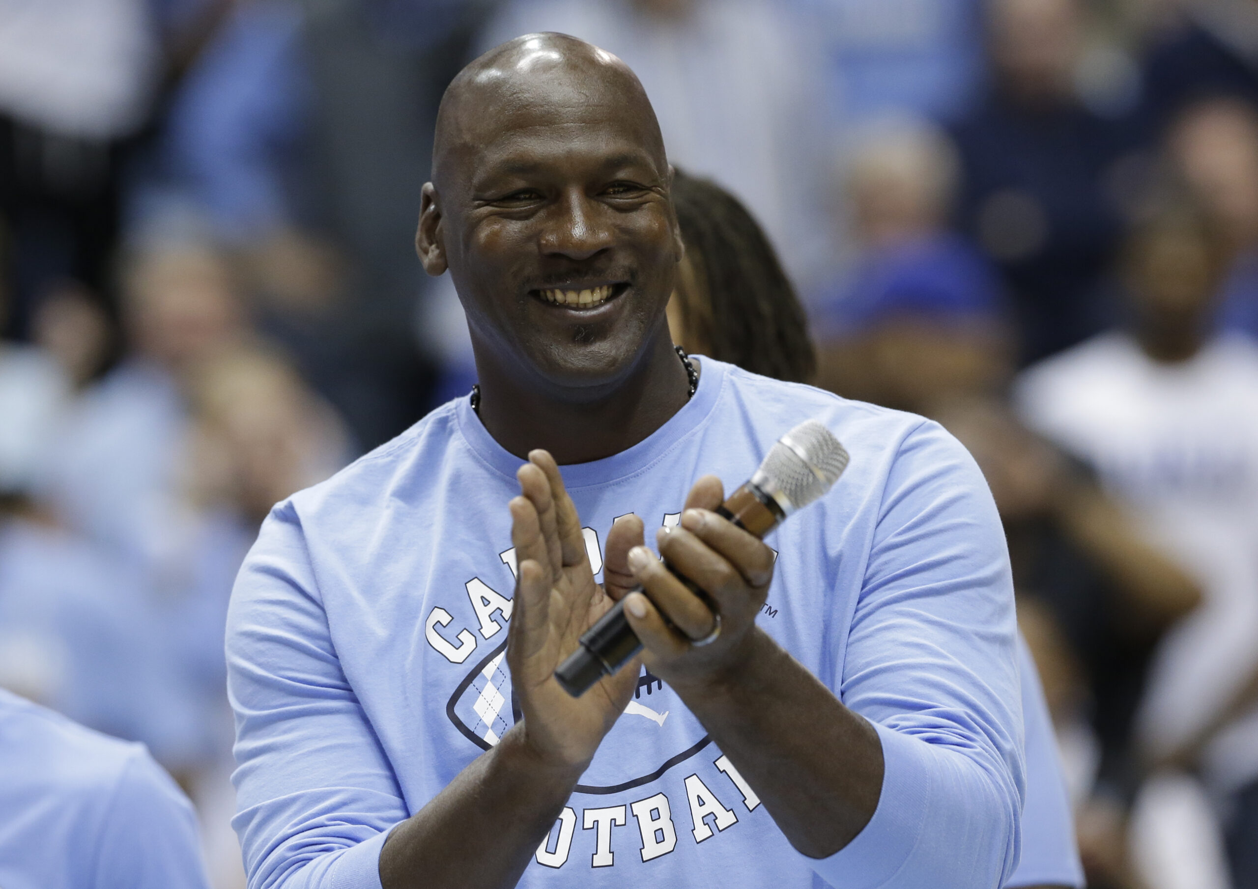 six-pairs-of-shoes-worn-by-michael-jordan-were-auctioned-for-$8-million