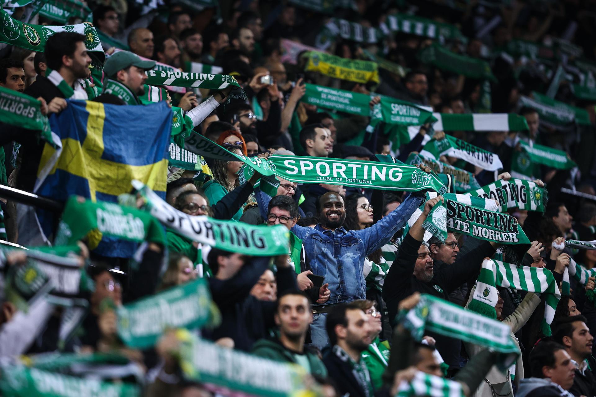 sporting-de-portugal-match-was-suspended-after-brutal-clashes-between-fans