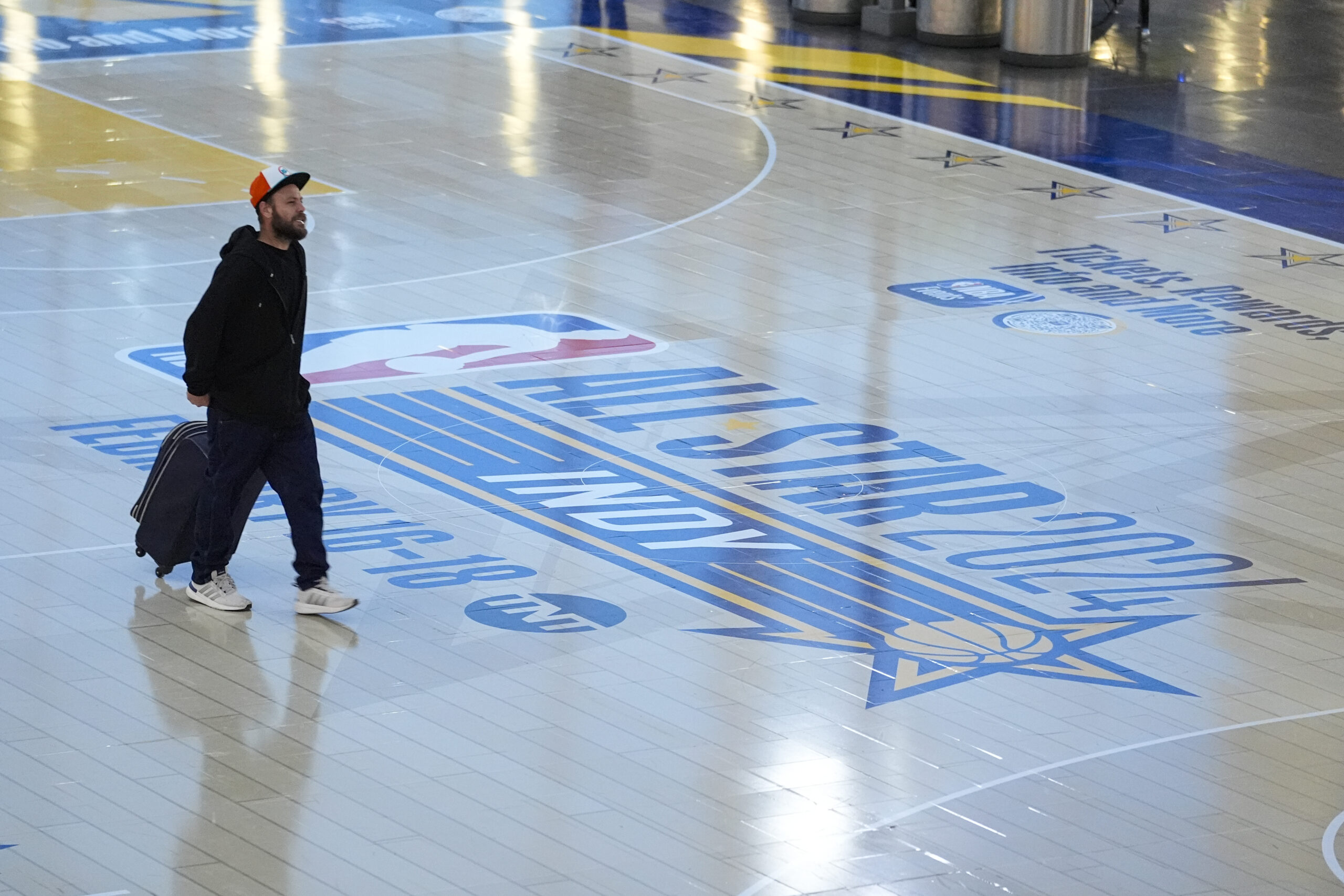 from-another-world:-nba-presented-interactive-glass-court-on-which-all-star-weeknd-will-play