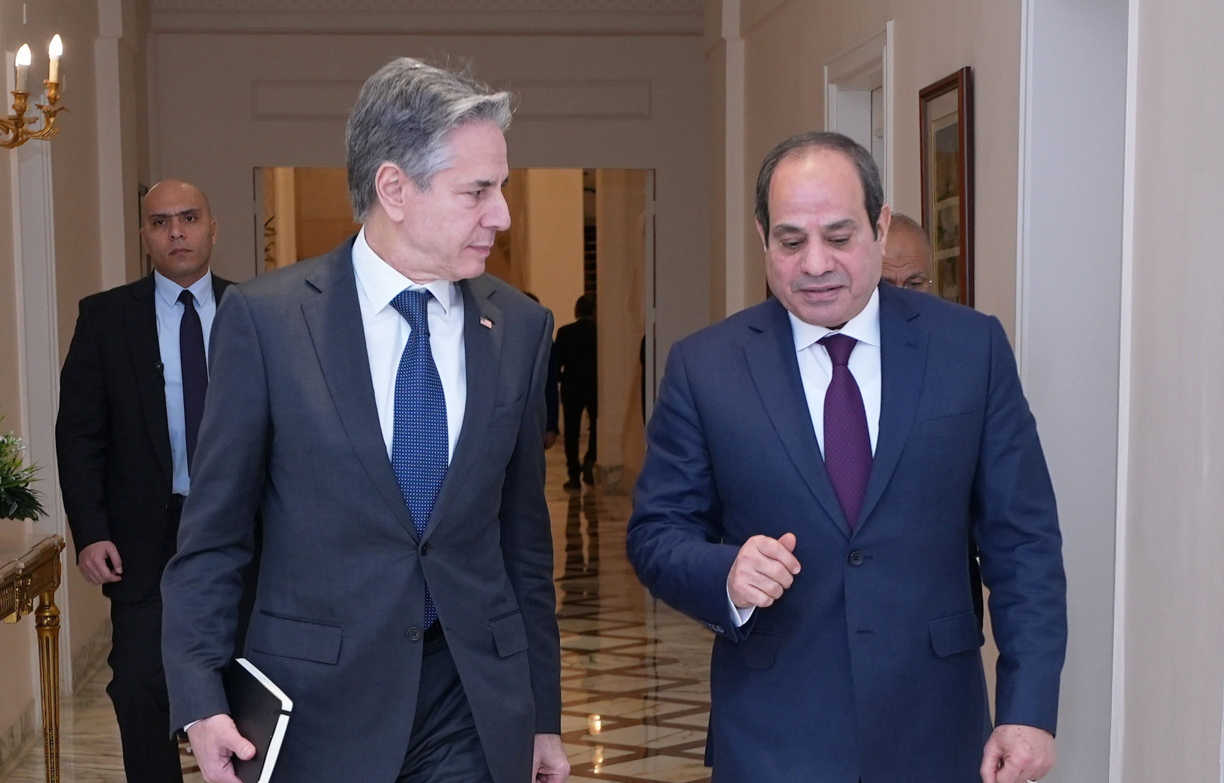 blinken-seeks-to-advance-ceasefire-agreement-to-free-hostages-in-gaza-by-meeting-with-egyptian-mediators