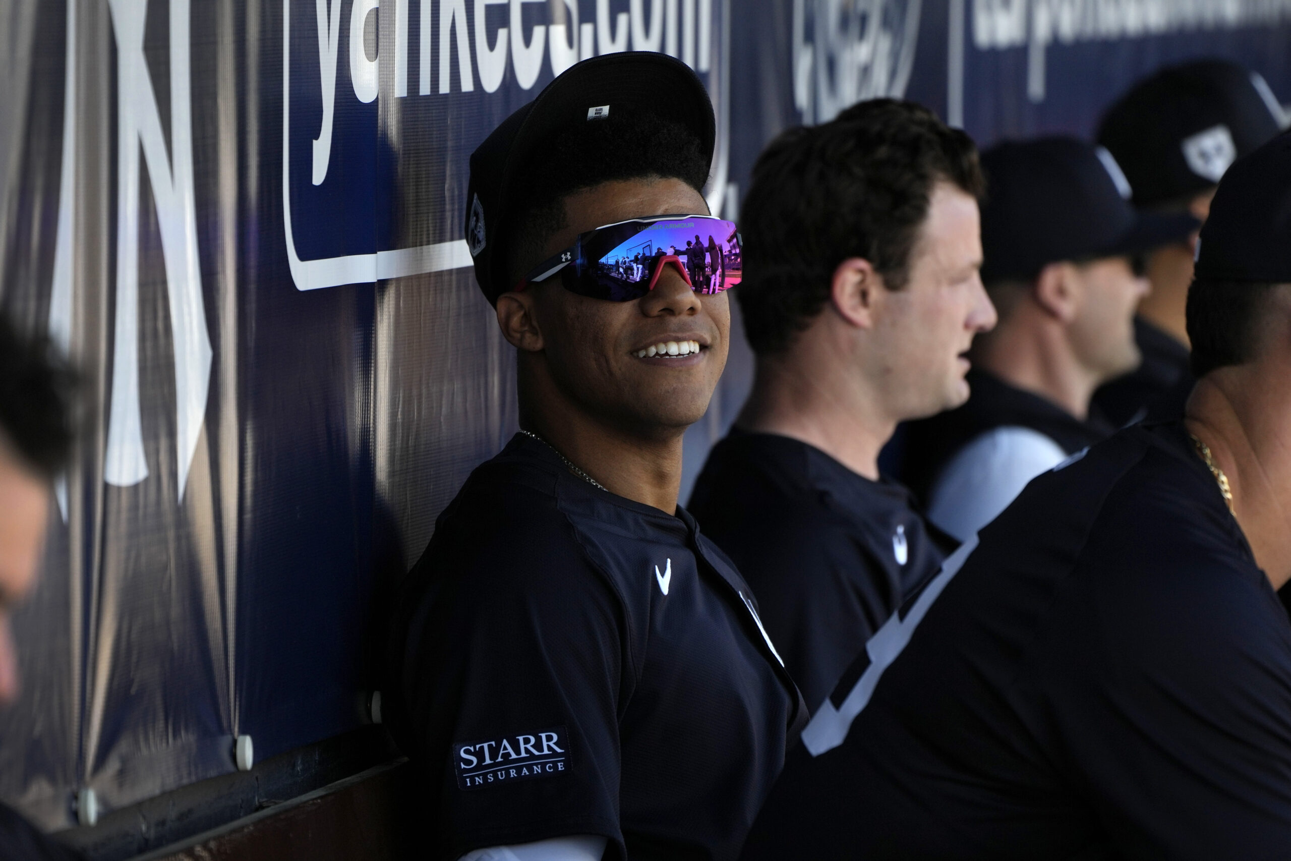 debut-in-style:-juan-soto-hit-a-home-run-during-his-debut-with-the-new-york-yankees-[video]