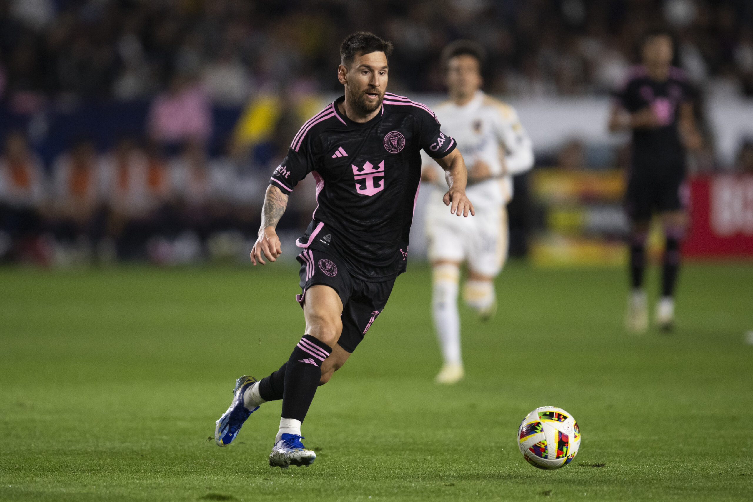 lionel-messi-and-jordi-alba-combined-“the-old-fashioned-way”-for-inter-miami's-victory-over-the-galaxy