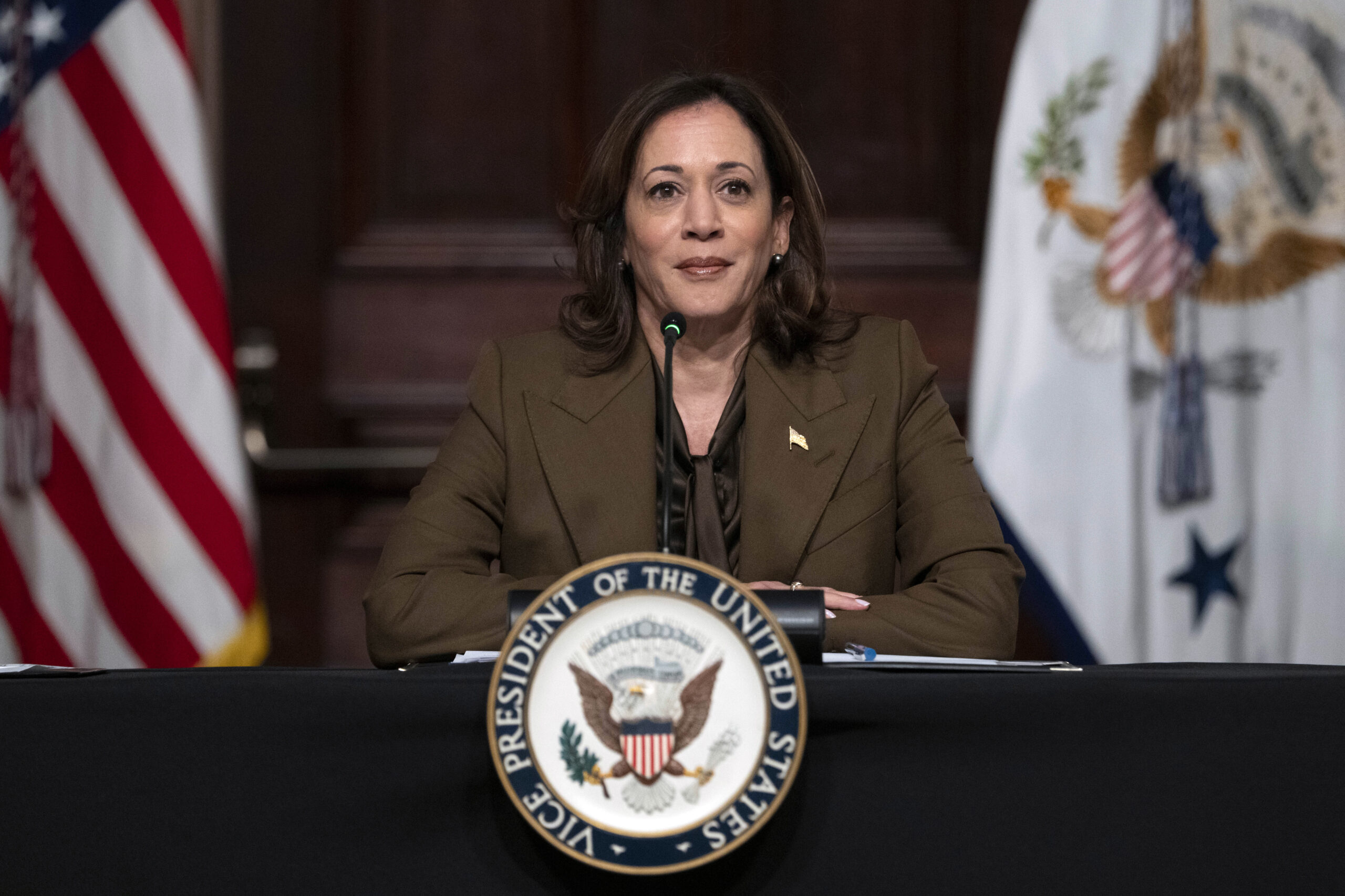 kamala-harris-will-visit-puerto-rico-this-month-to-follow-up-on-post-hurricane-reconstruction-efforts