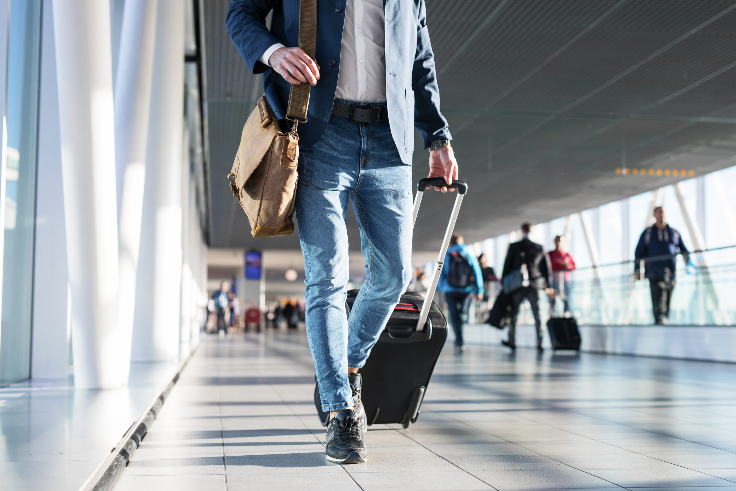 5-things-you-should-never-buy-at-an-airport