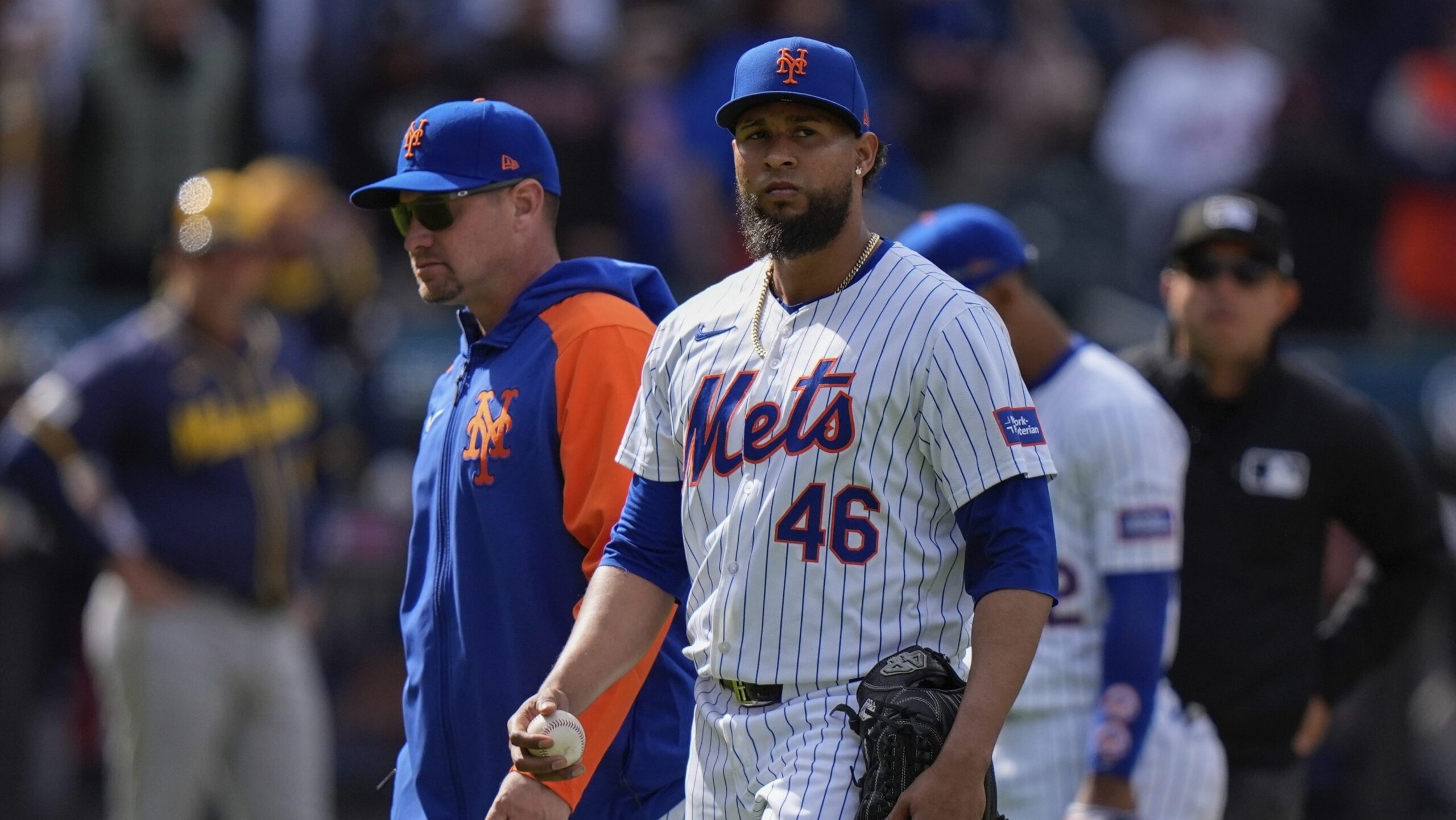 mets-dominican-pitcher-yohan-ramirez-ended-up-ejected-for-trying-to-hit-hoskins-[video]