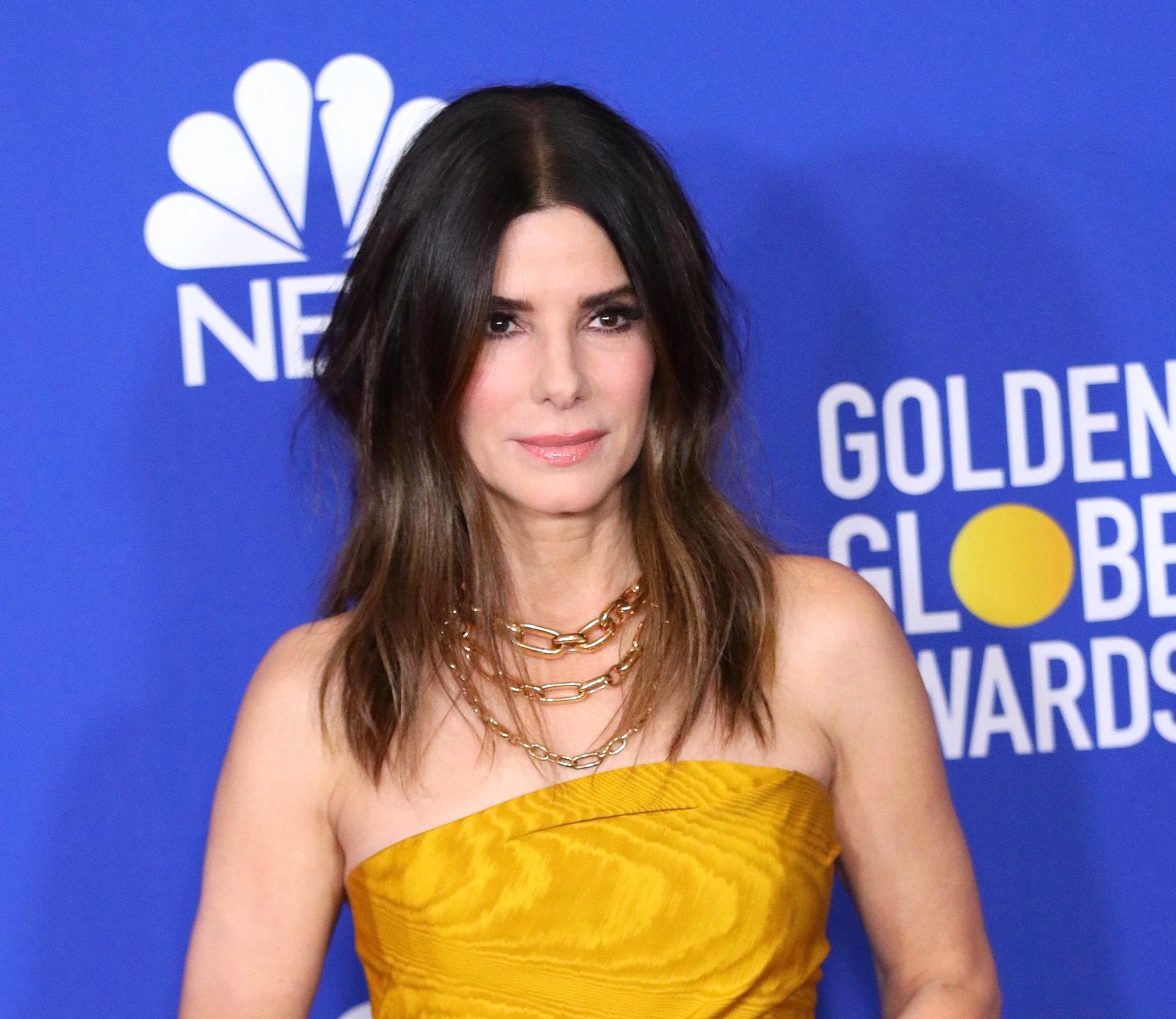 photo:-sandra-bullock-looks-unrecognizable-when-she-reappears-with-a-“new”-face