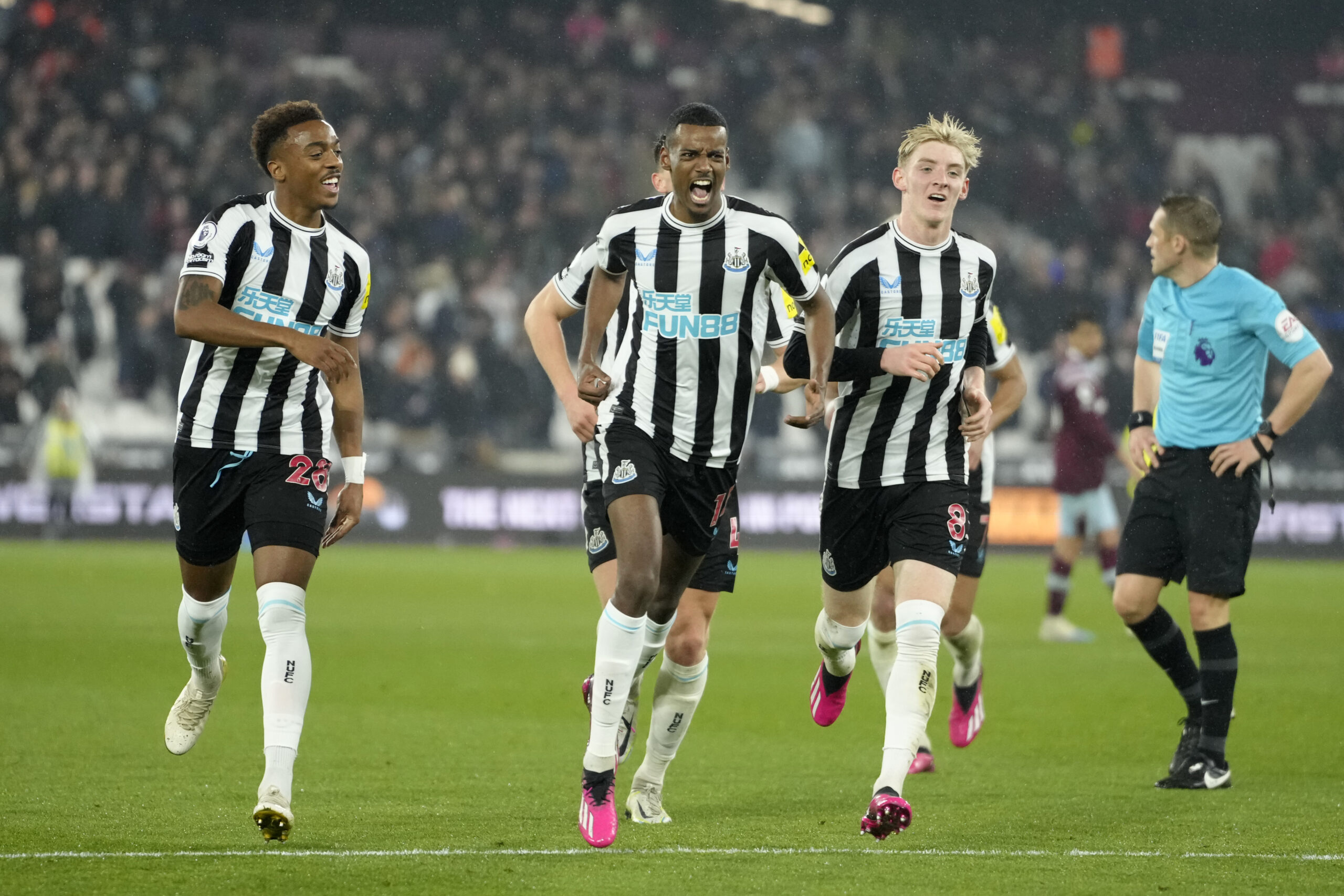 the-robberies-against-footballers-continue:-they-attack-the-mansion-of-another-newcastle-player-and-take-one-of-his-cars