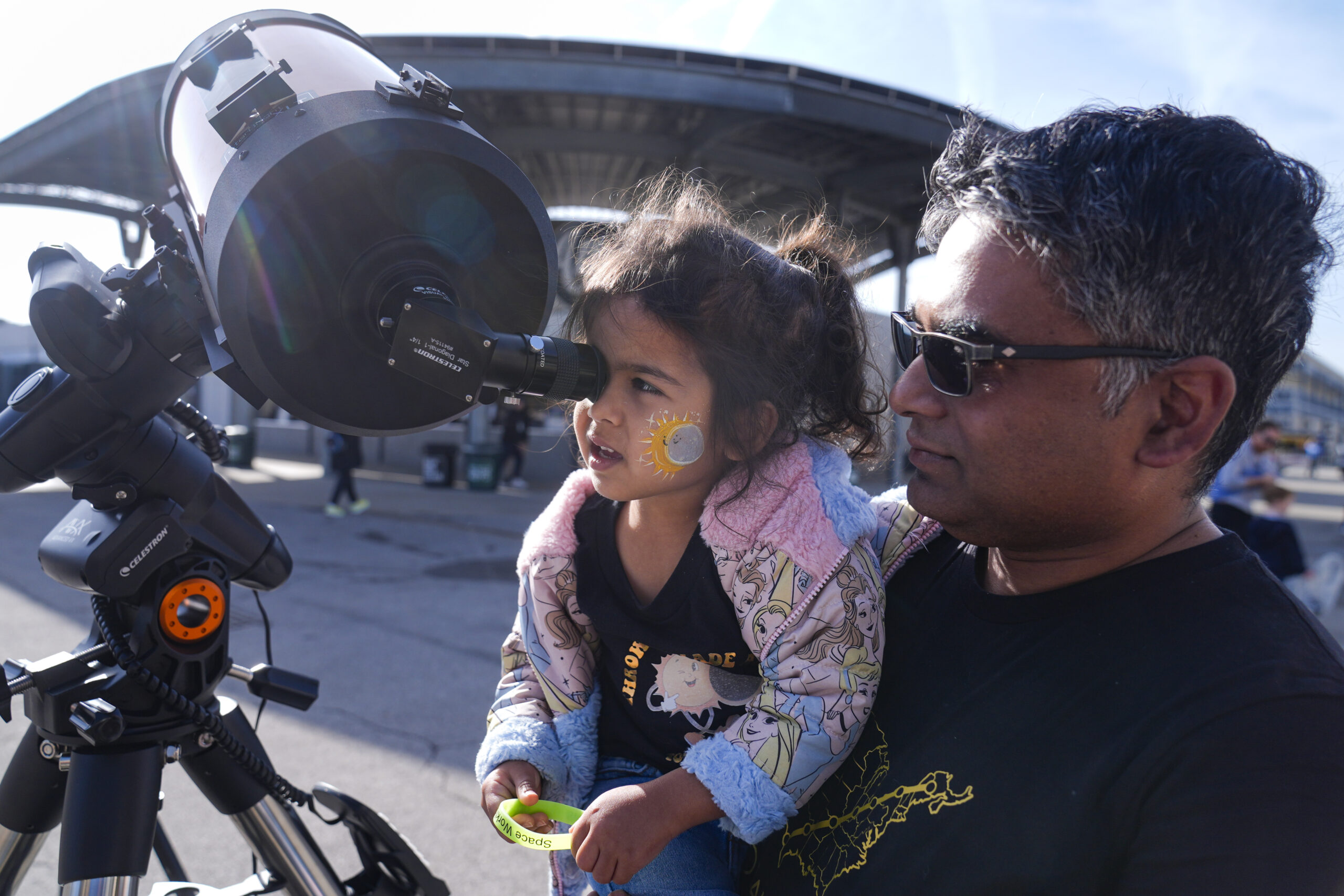 is-it-safe-to-go-outside-during-a-solar-eclipse?