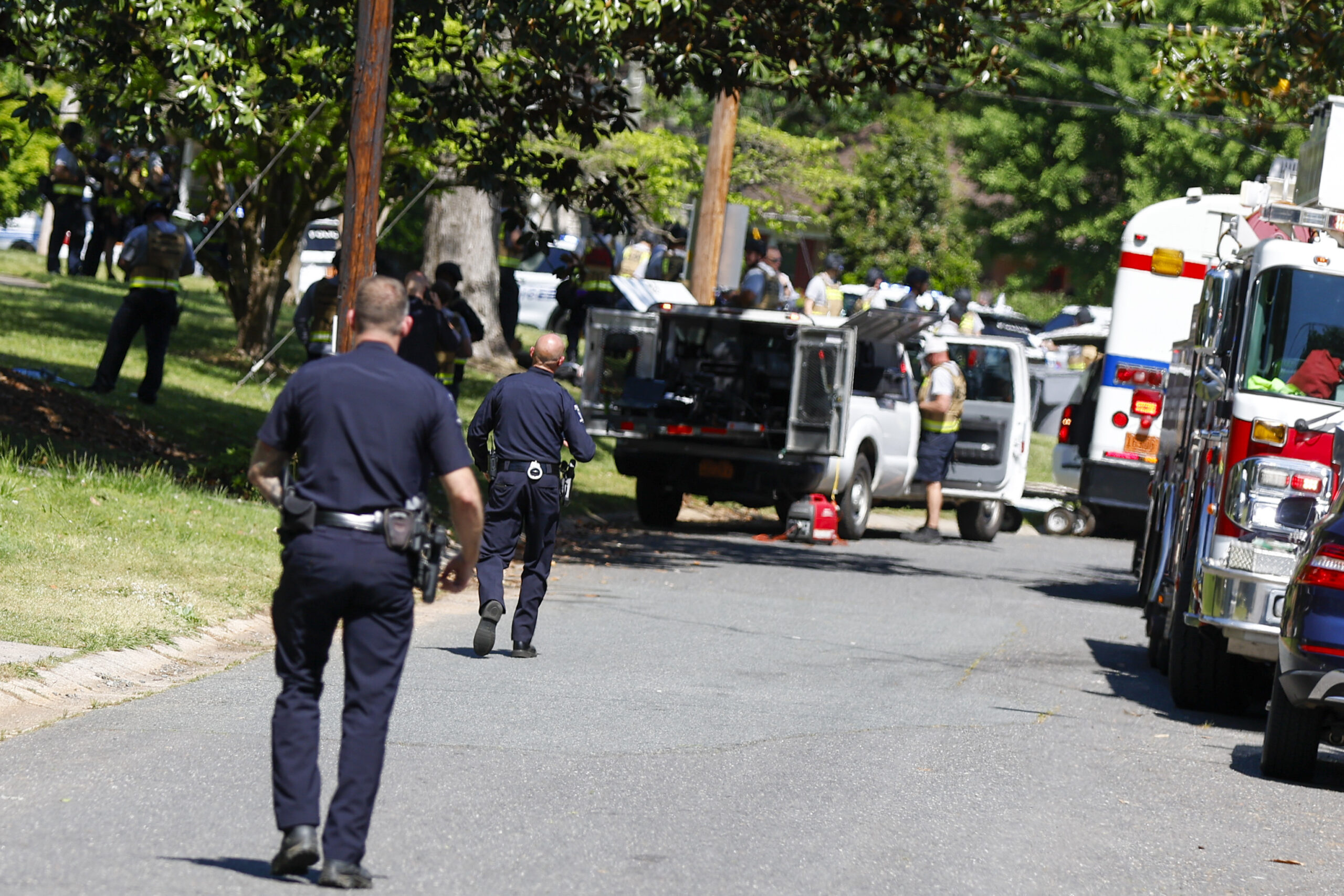 four-police-officers-and-fugitive-die-in-operation-in-north-carolina