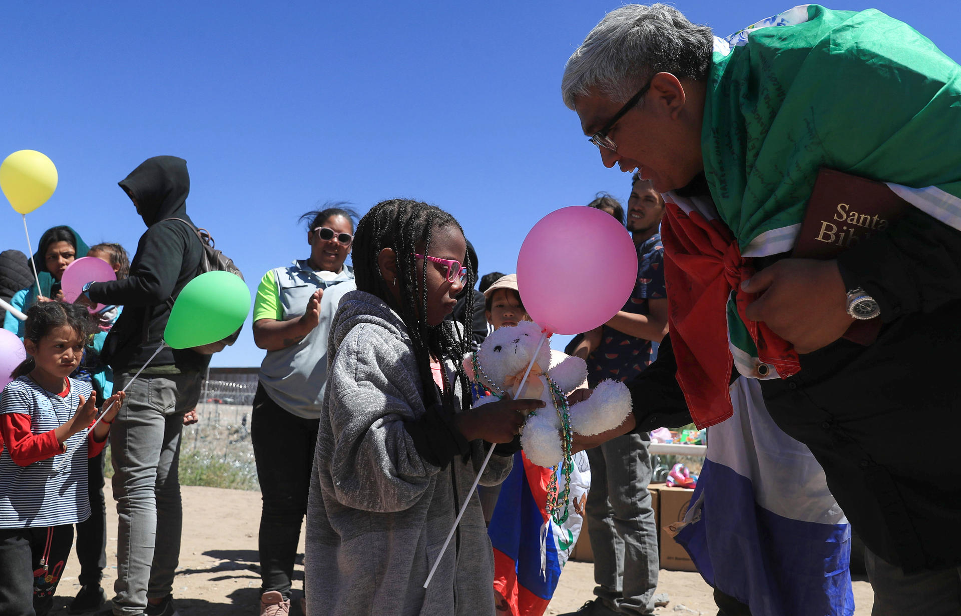 migrant-children-celebrated-children's-day-at-the-us-mexico-border