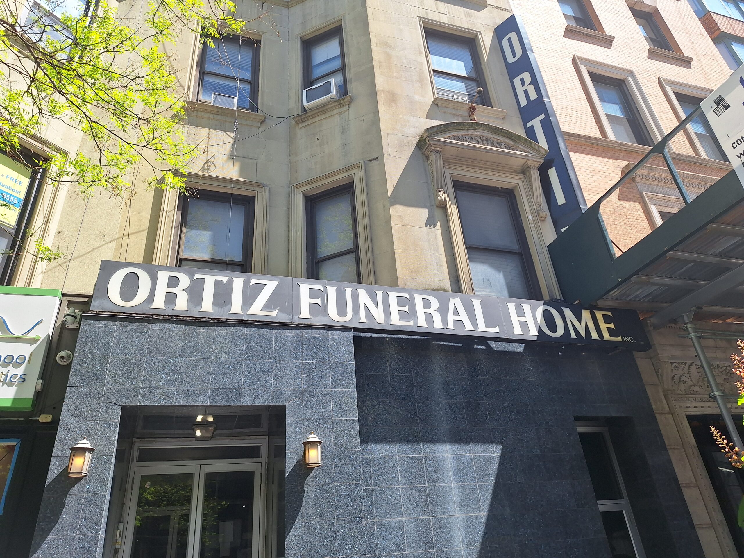 new-york-city-sues-funeral-home-for-alleged-“atrocious-practices”:-most-of-those-affected-are-hispanic