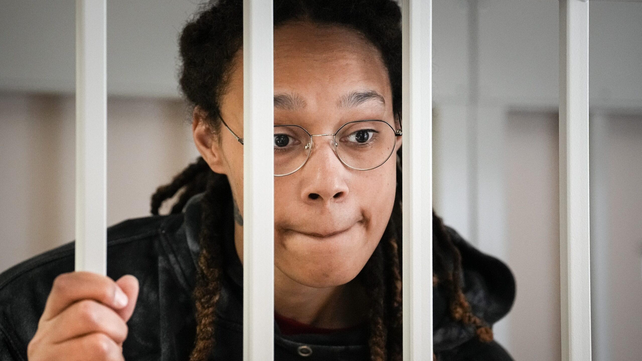 “i-wanted-to-kill-myself-more-than-once”:-brittney-griner-reveals-the-hell-she-experienced-in-a-russian-prison