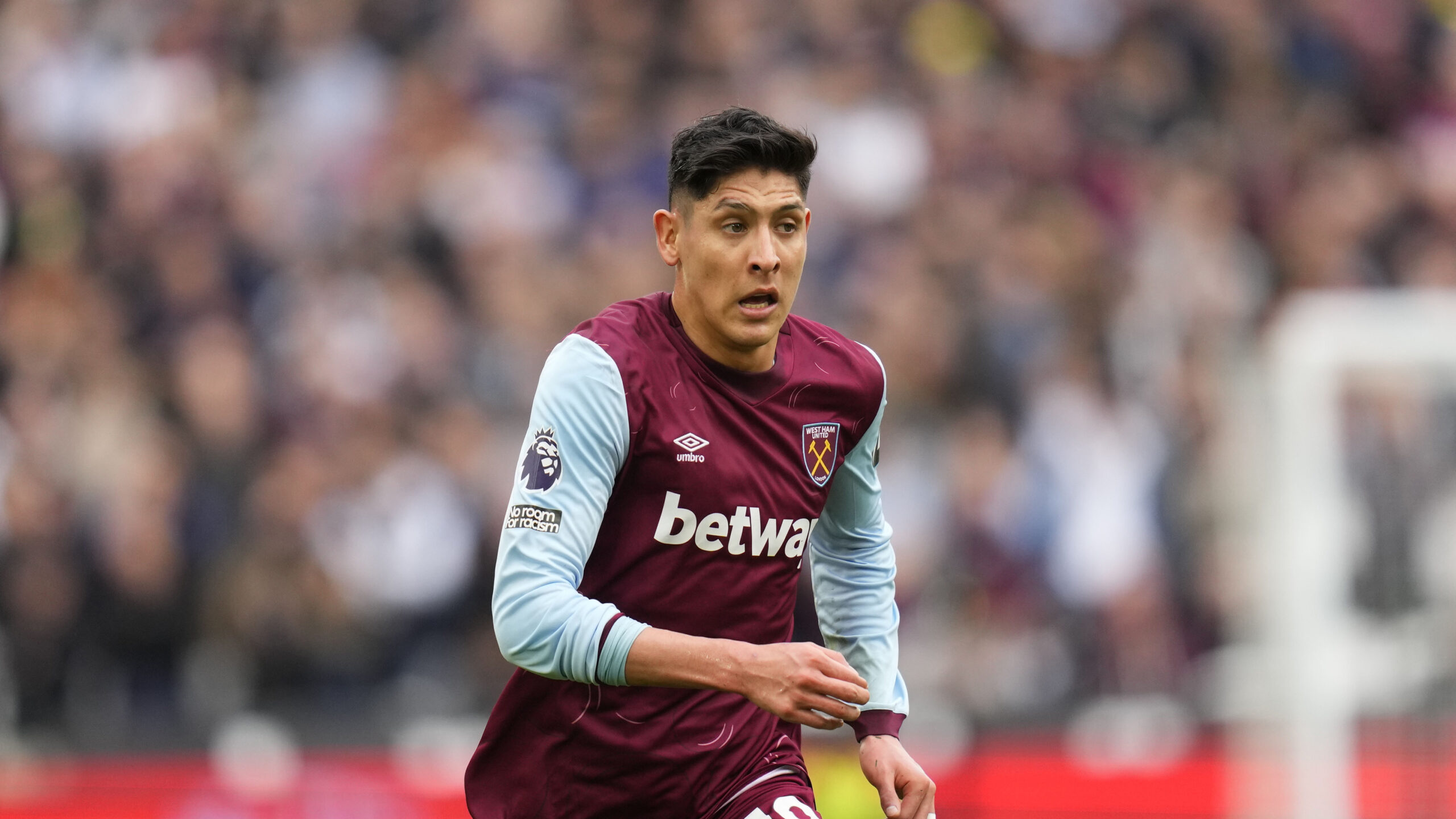 reports:-mexican-edson-alvarez-would-have-his-future-away-from-west-ham