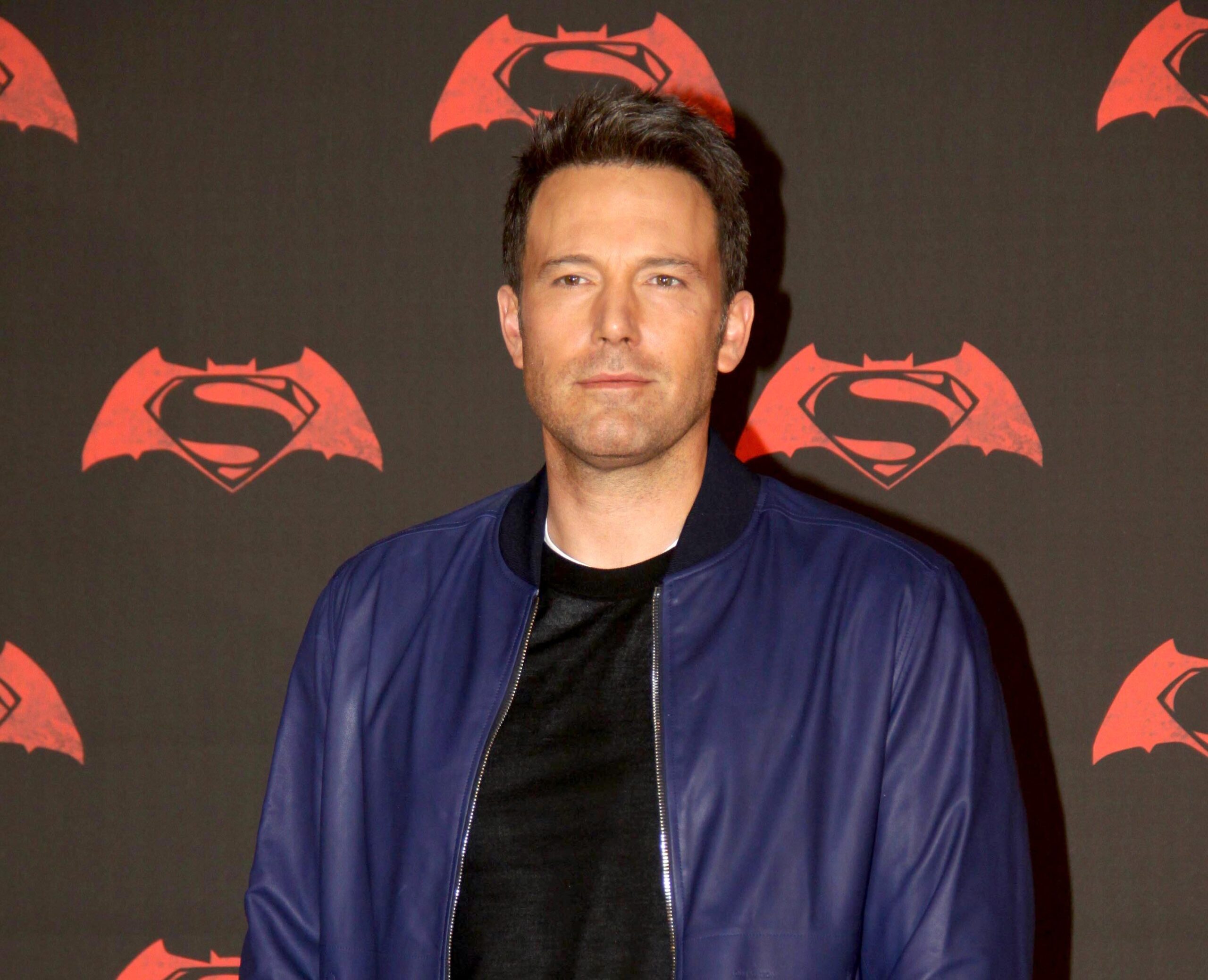photo:-ben-affleck-generates-a-furor-by-appearing-publicly-with-a-new-“face”