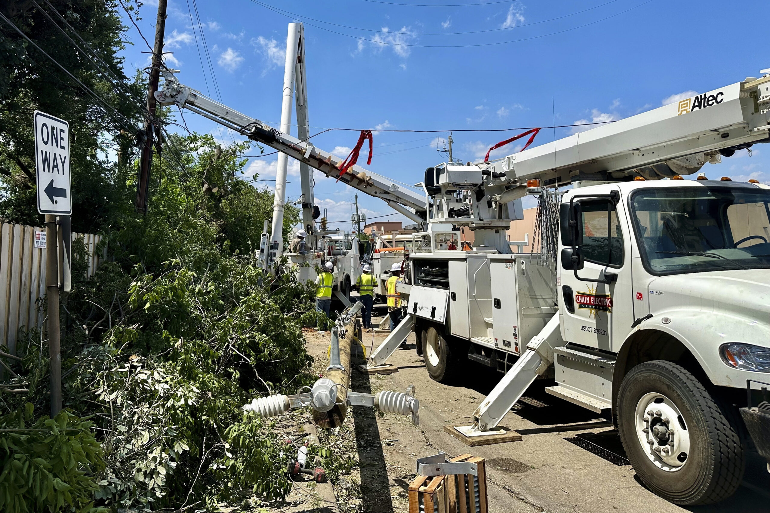 at-least-six-dead-after-tornadoes-over-the-weekend-in-texas-and-arkansas