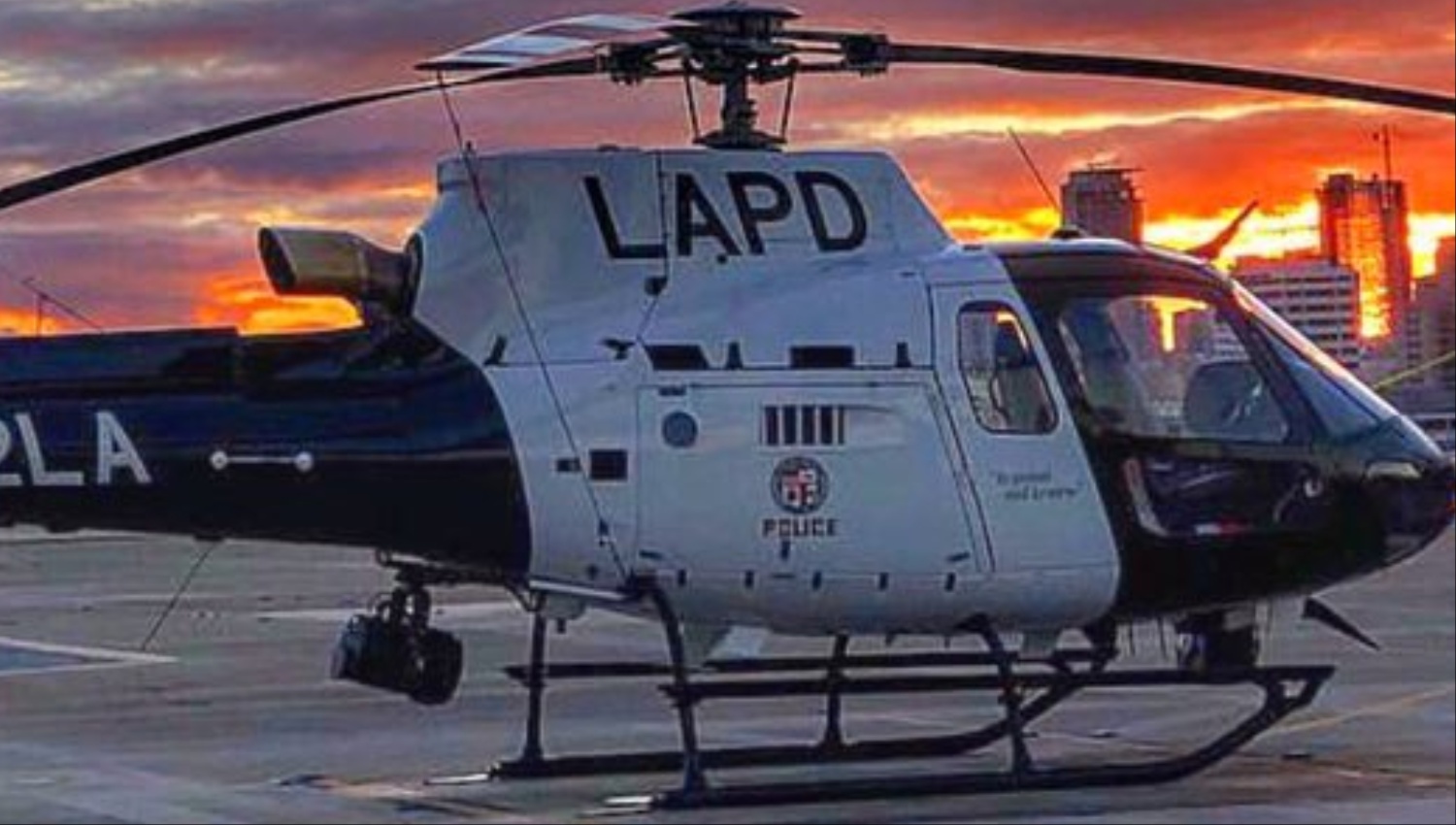 hispanic-man-arrested-for-injuring-five-people-and-shooting-at-a-los-angeles-police-helicopter