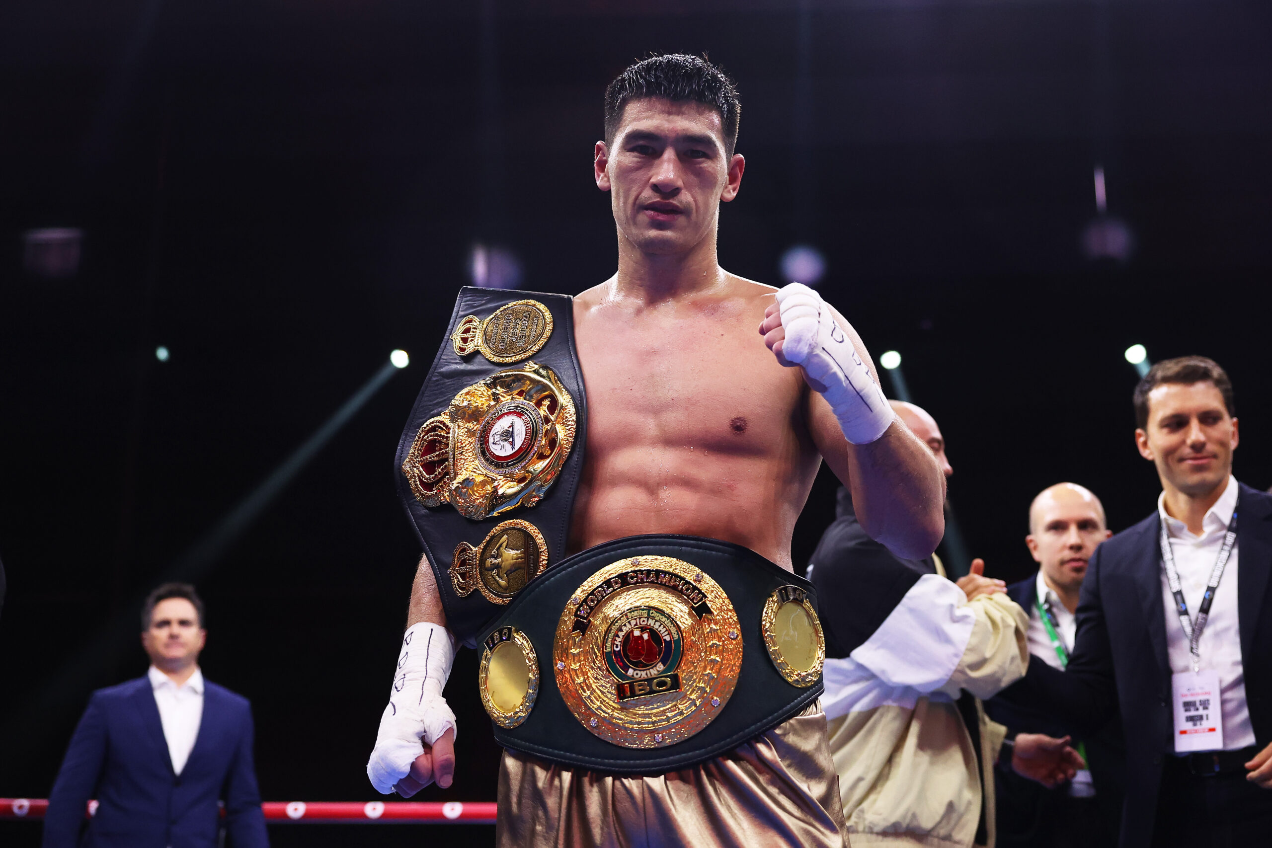 dmitry-bivol-willing-to-fight-david-benavidez:-“he-is-a-great-fighter”