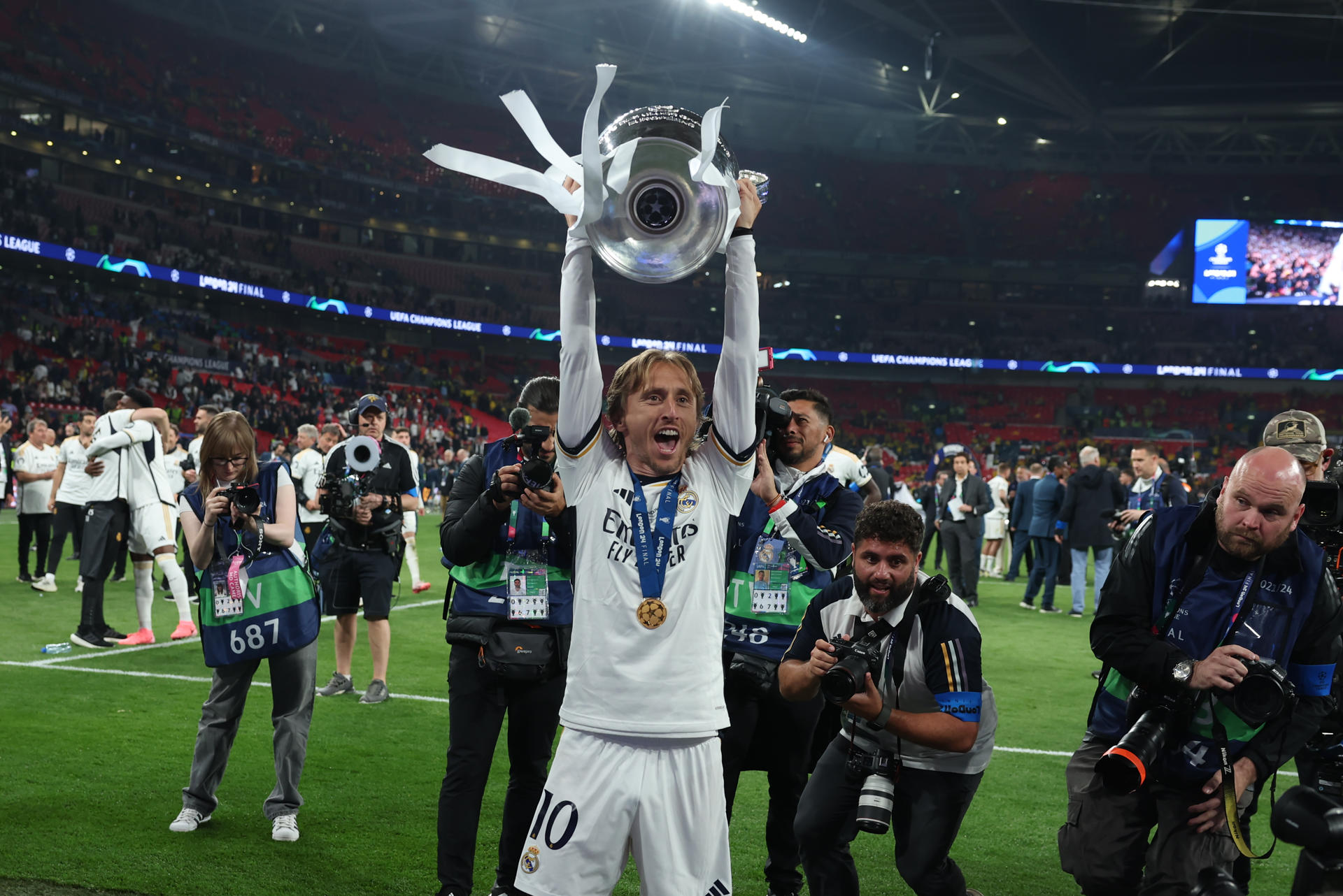 they-confirm-luka-modric's-return-with-real-madrid-for-the-2024-2025-season