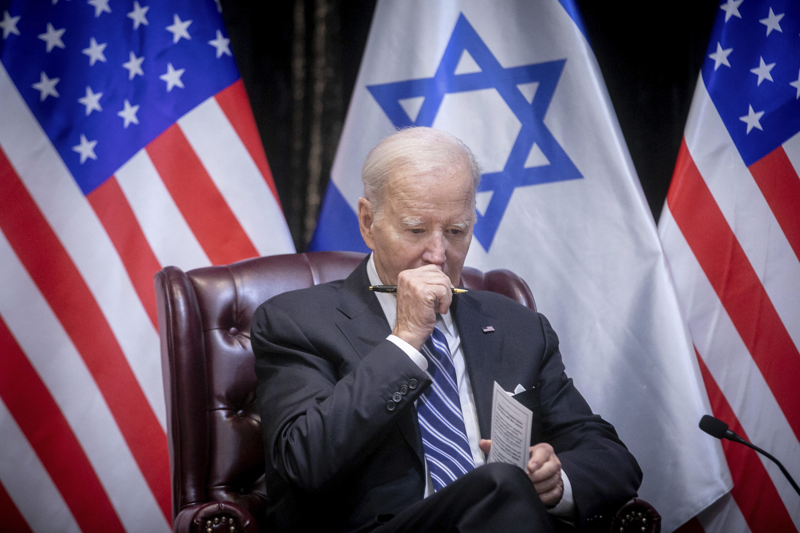 biden-believes-that-netanyahu-is-prolonging-the-crisis-in-gaza-to-stay-in-power