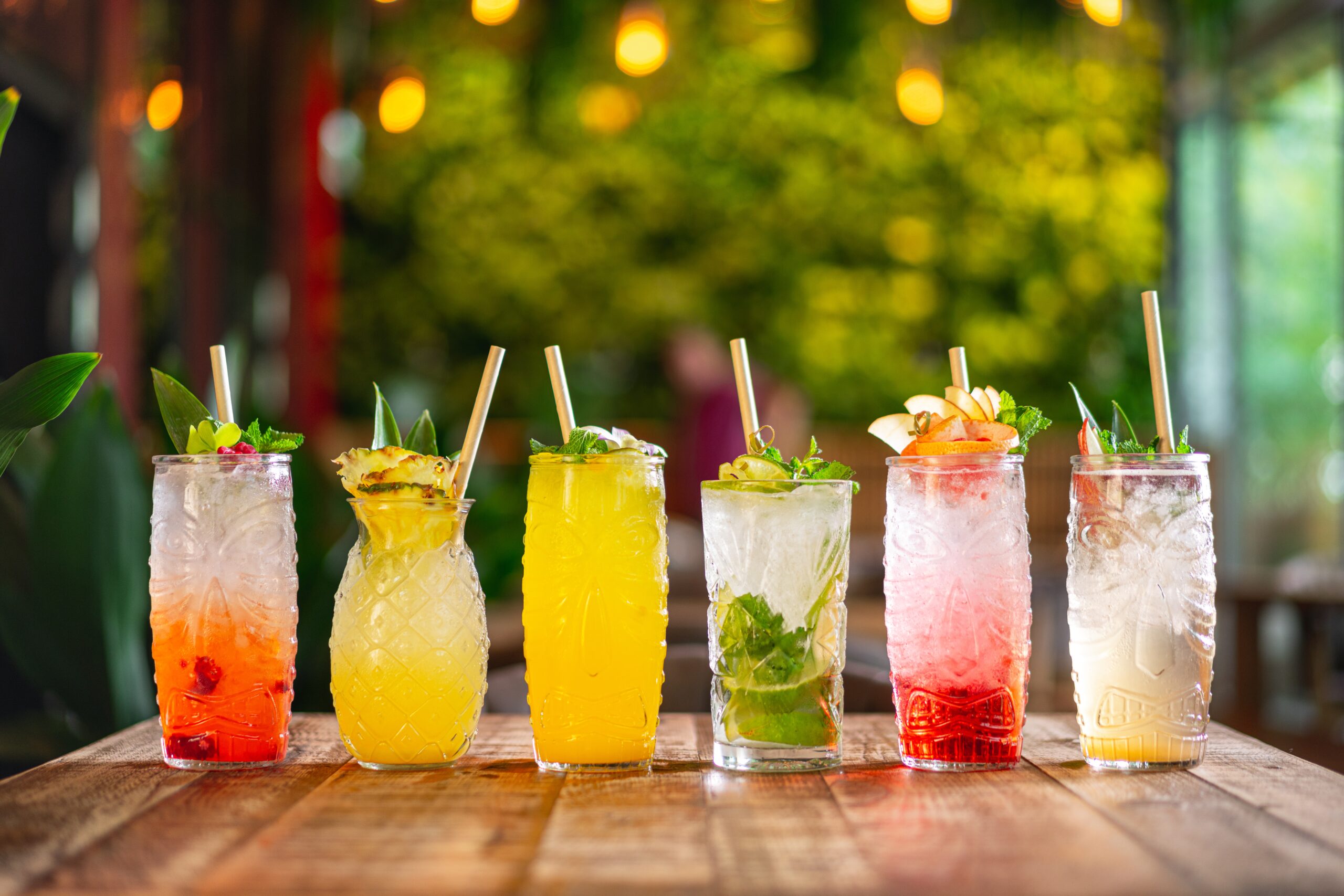 summer-cocktails-to-beat-the-heat-and-celebrate-the-holidays